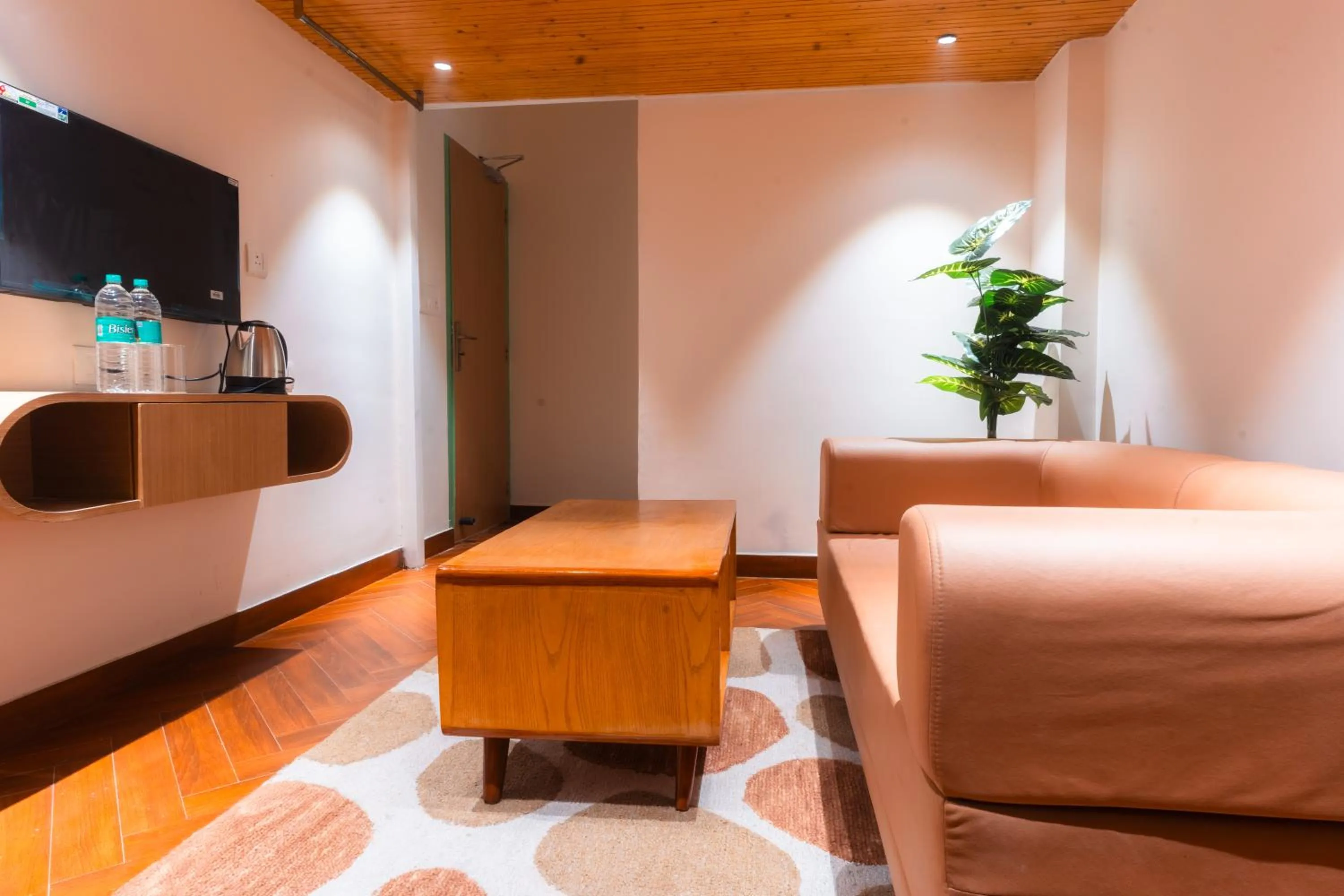 Joey's By The Ganges