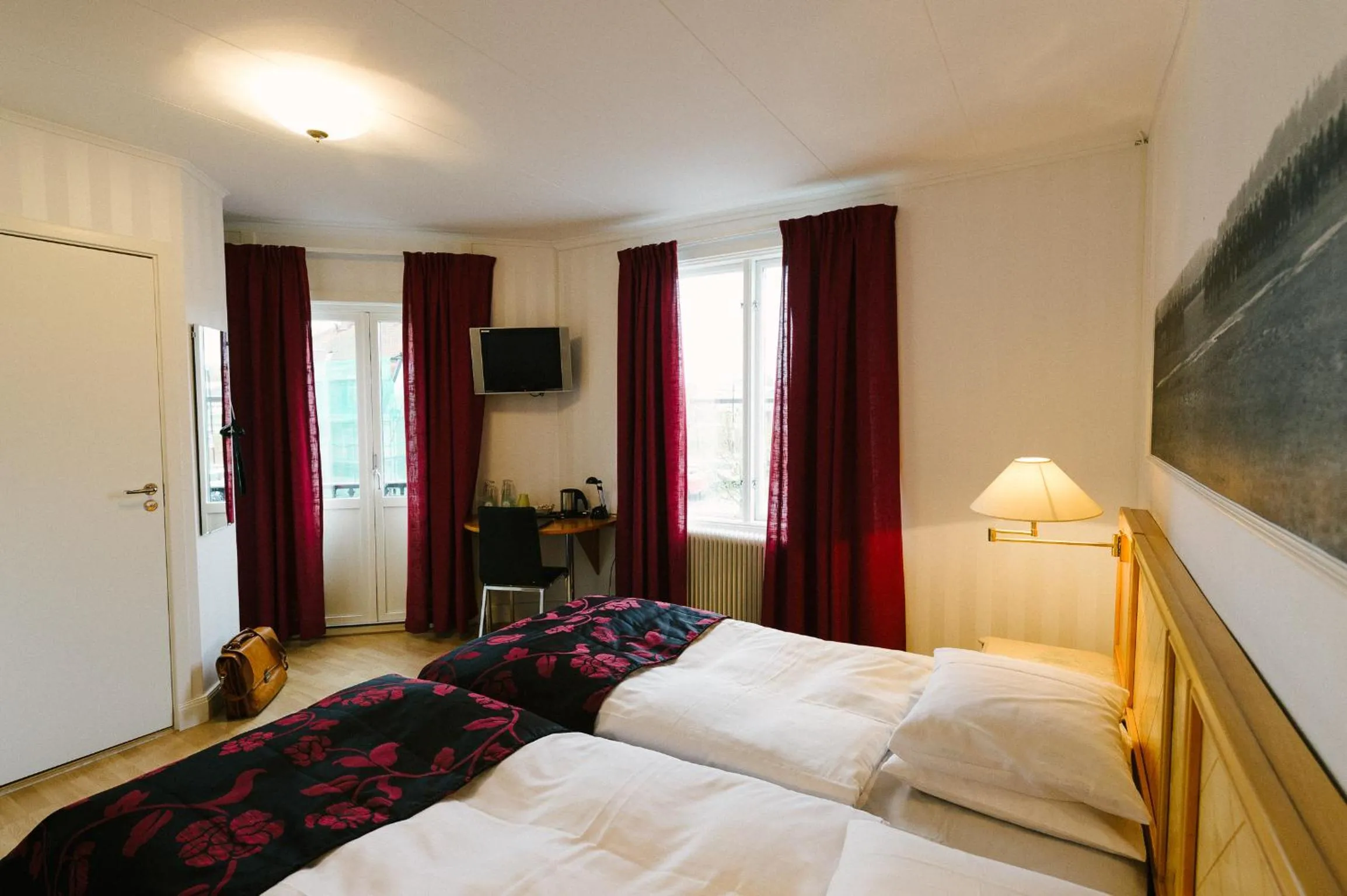 Photo of the whole room, Bed in Eksjö Stadshotell Annex