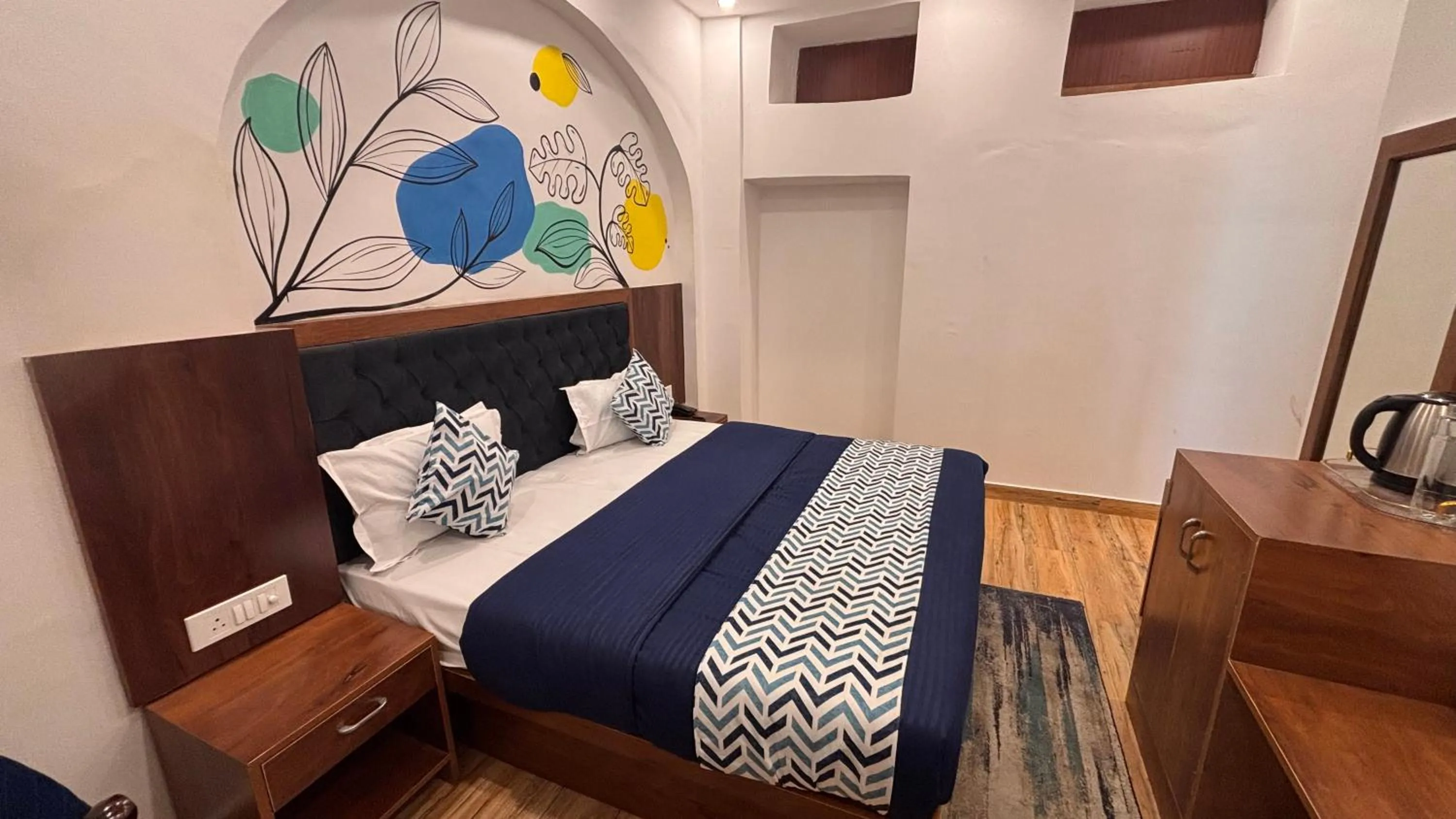 Bed in Shalom Backpackers Mussoorie