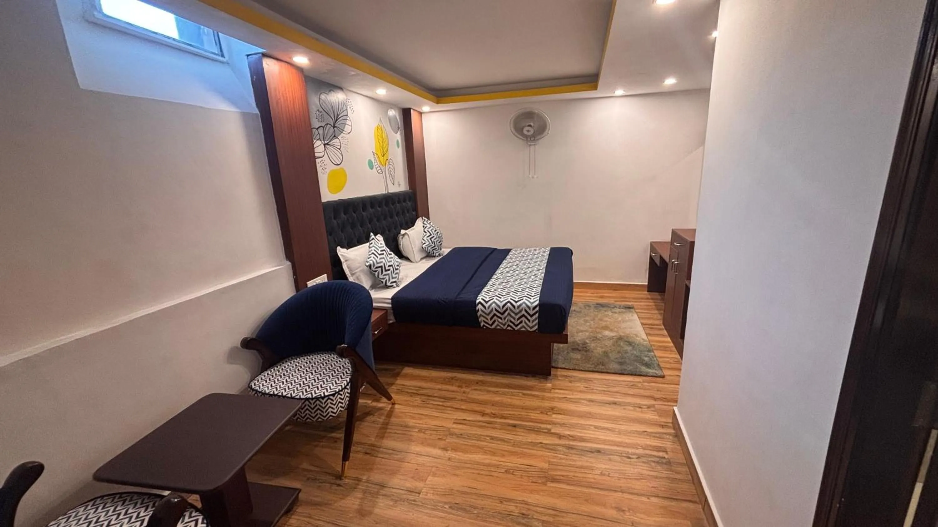 Bed in Shalom Backpackers Mussoorie