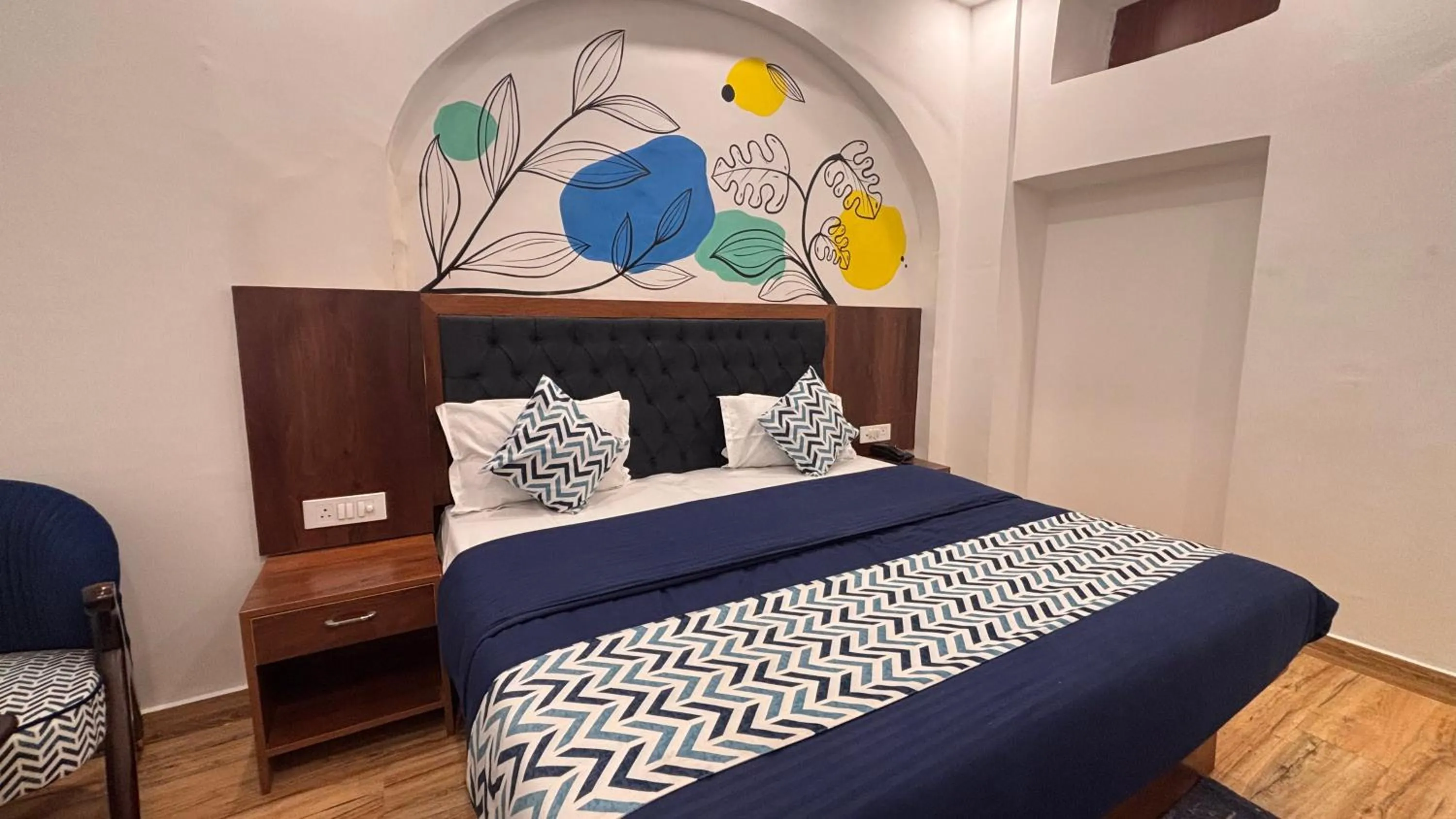 Bed in Shalom Backpackers Mussoorie