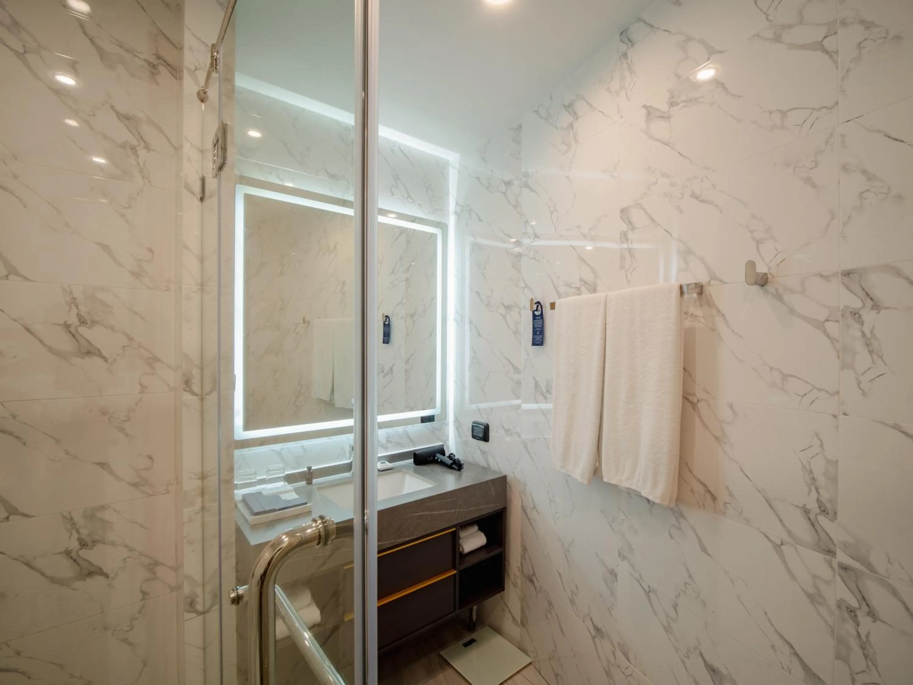 Bathroom in Sole Mio Boutique Hotel and Wellness - Adults Only