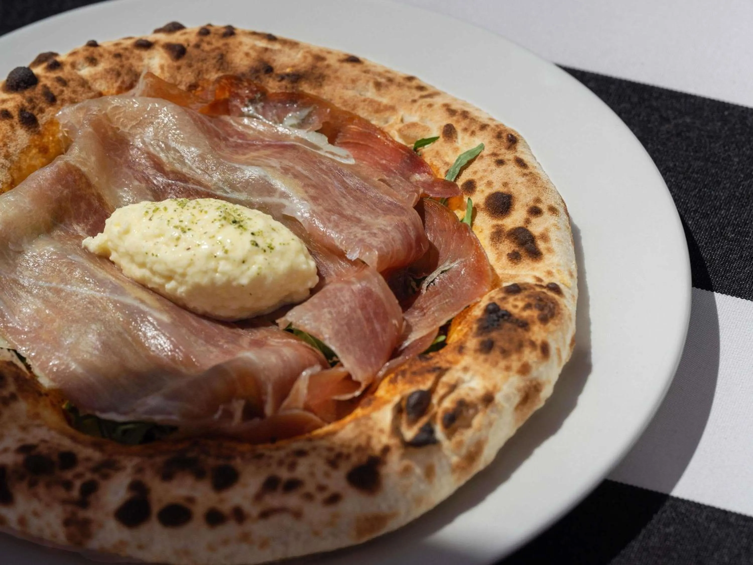 Restaurant/places to eat in SO/ Maldives