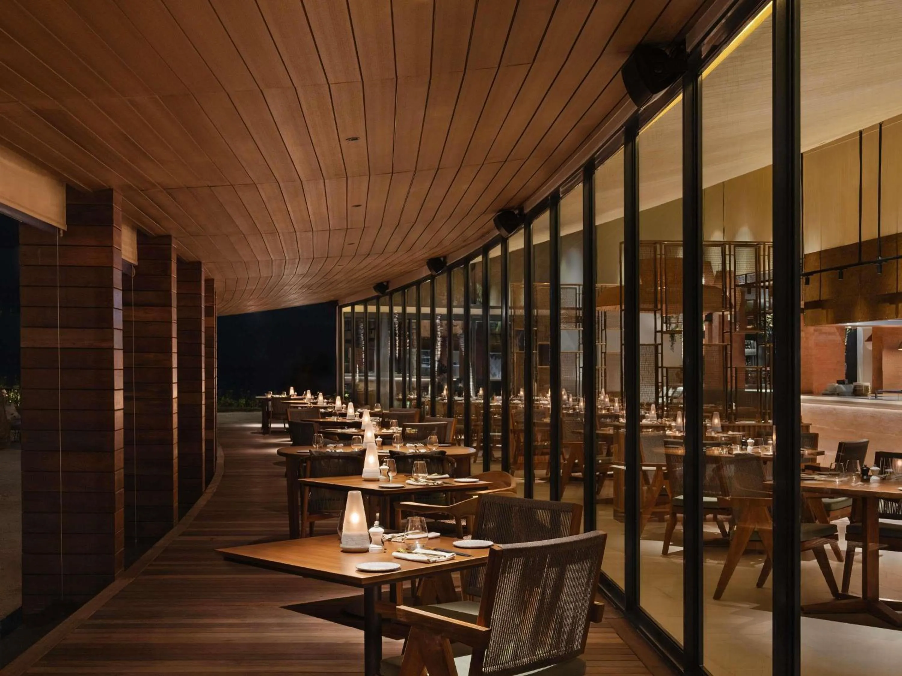 Restaurant/places to eat in SO/ Maldives