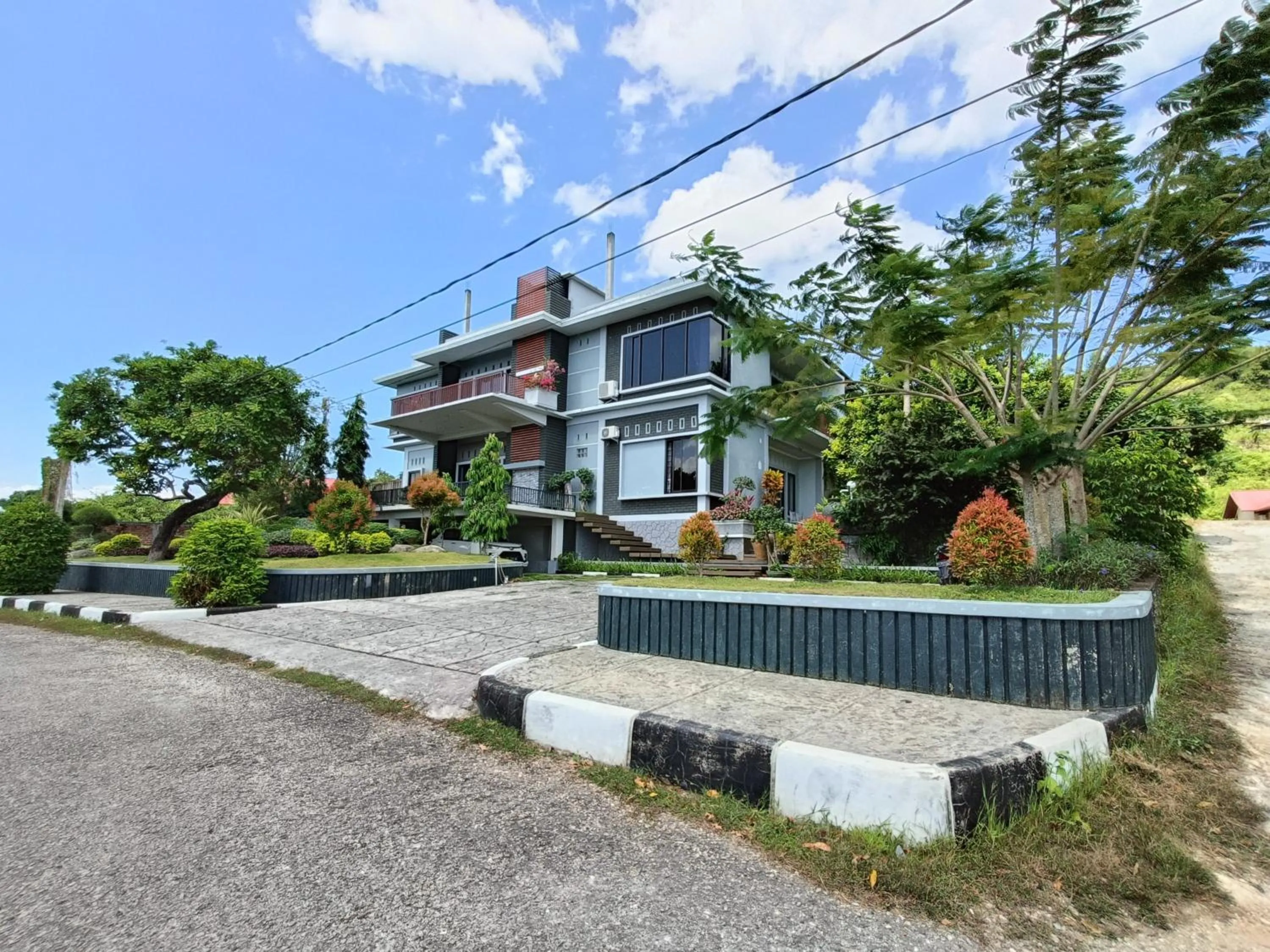 Property building in RedDoorz @ Green Homestay Syariah Baubau