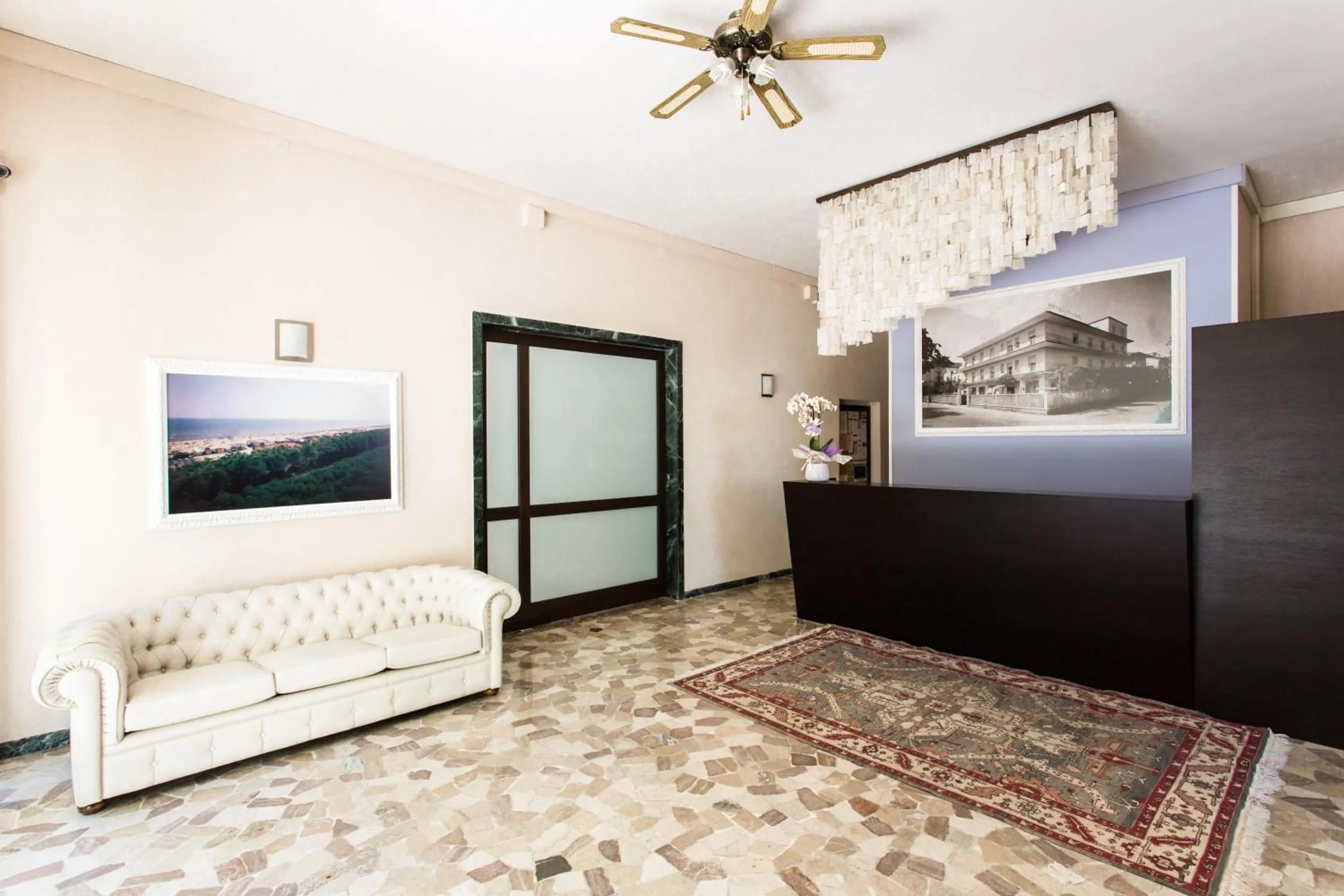 Lobby or reception, Bed in New Hotel Chiari