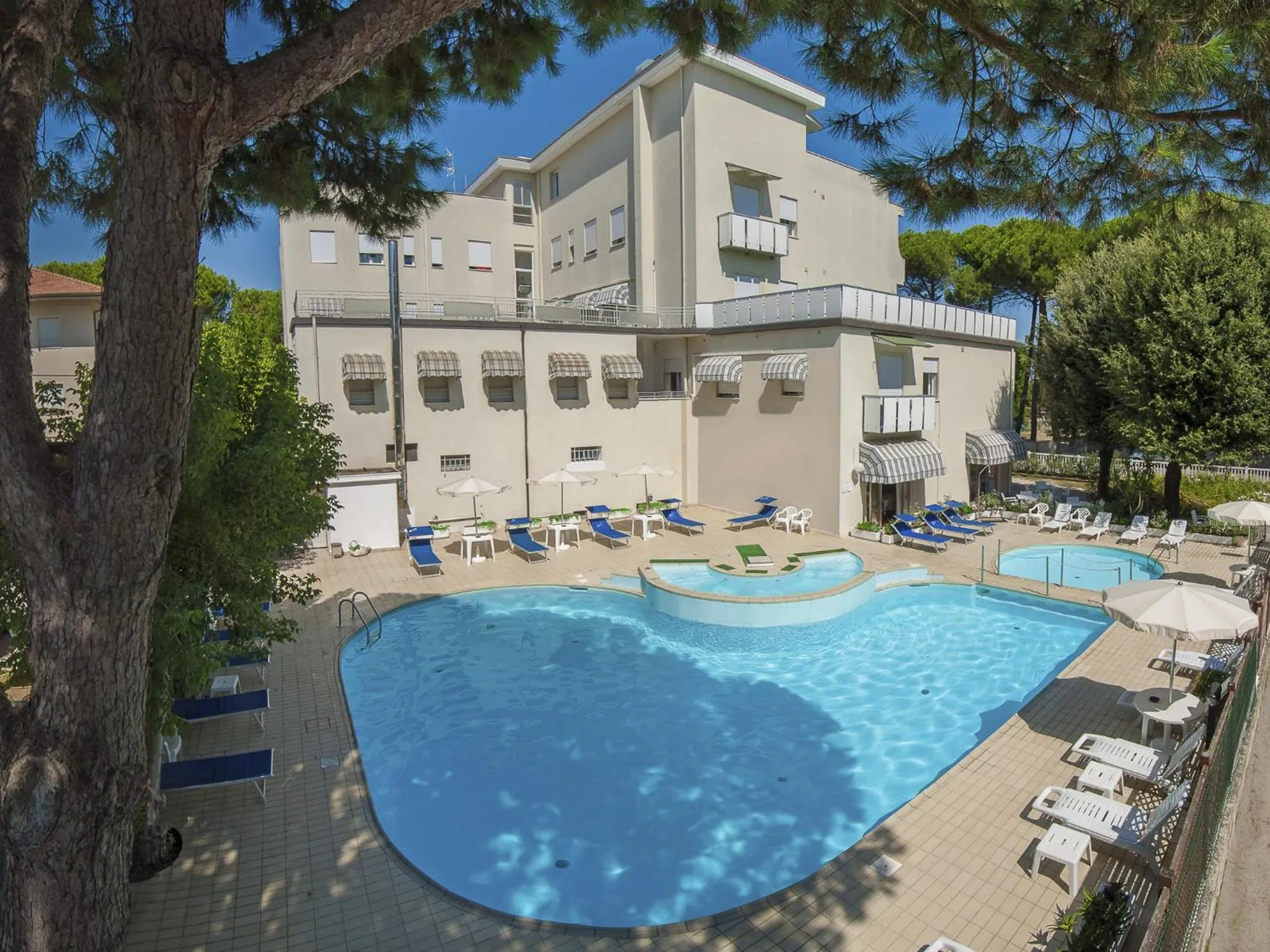 Hot Tub in New Hotel Chiari