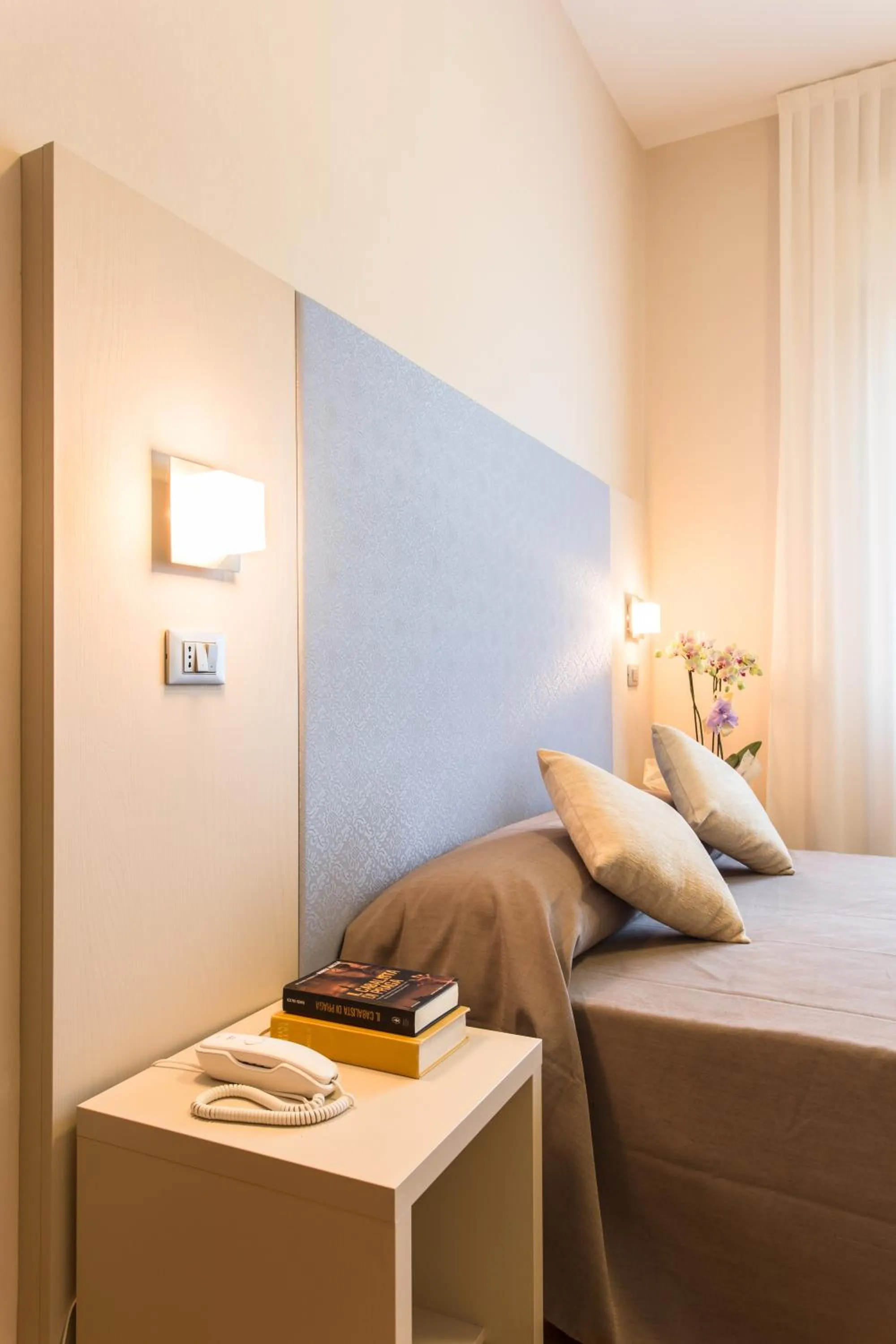 Bed in New Hotel Chiari