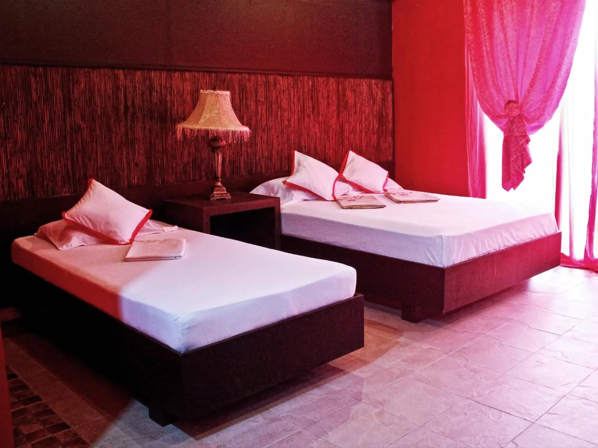 Triple Room with Private Bathroom in RB Bed and Breakfast Triple Room with Private Bathroom in RB Bed and Breakfast