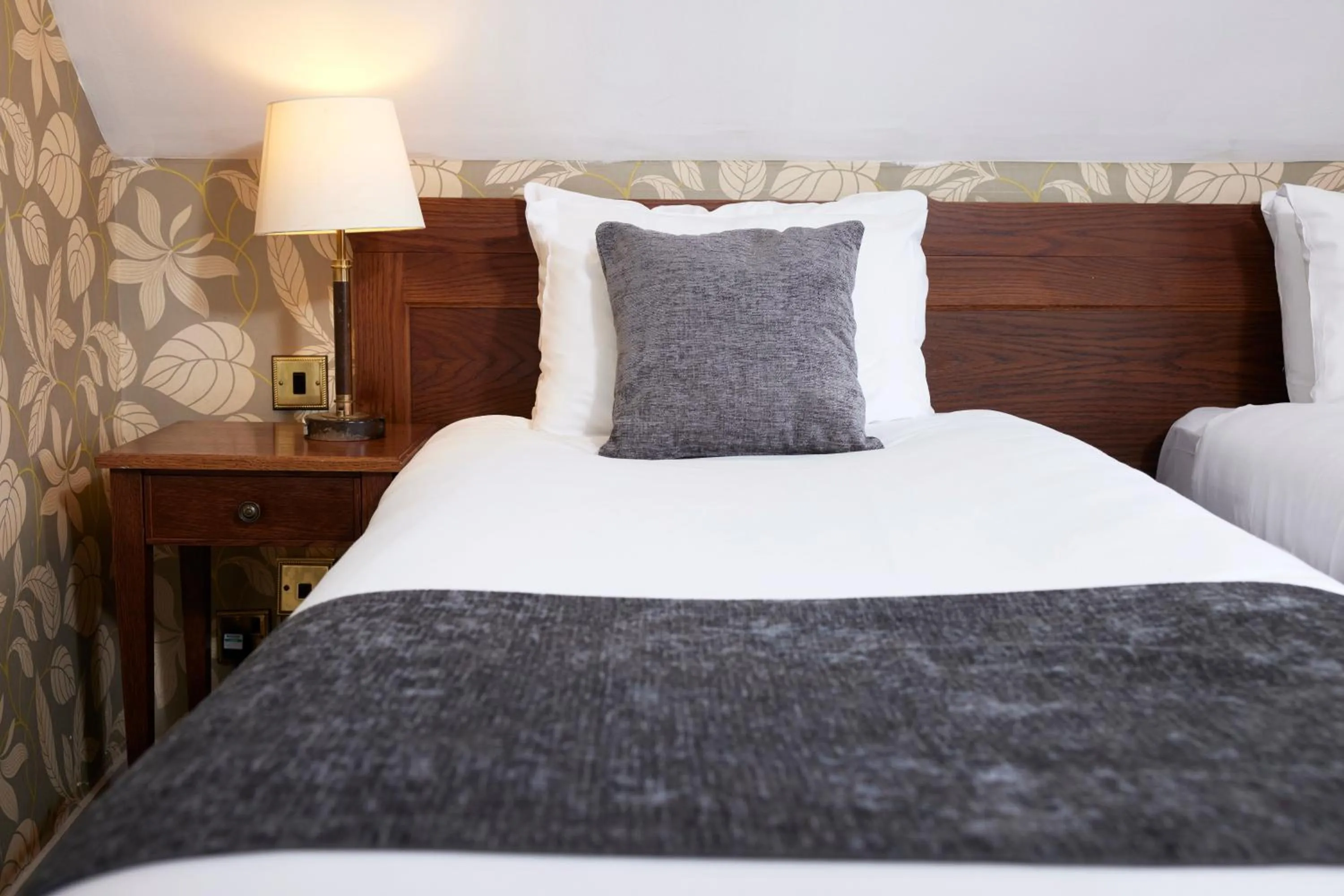 Bed in Fountain Inn by Greene King Inns