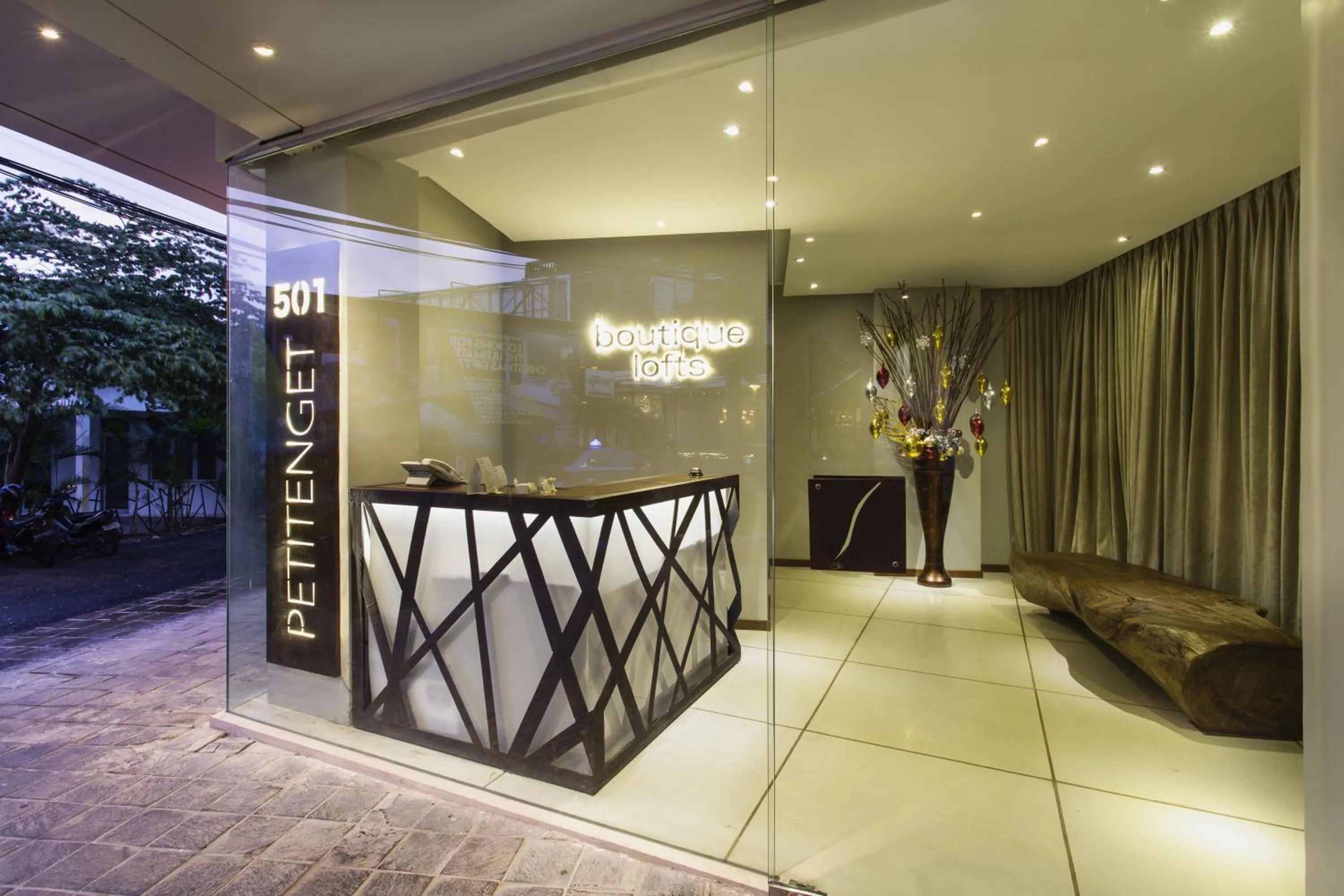 Lobby or reception in Petitenget 501