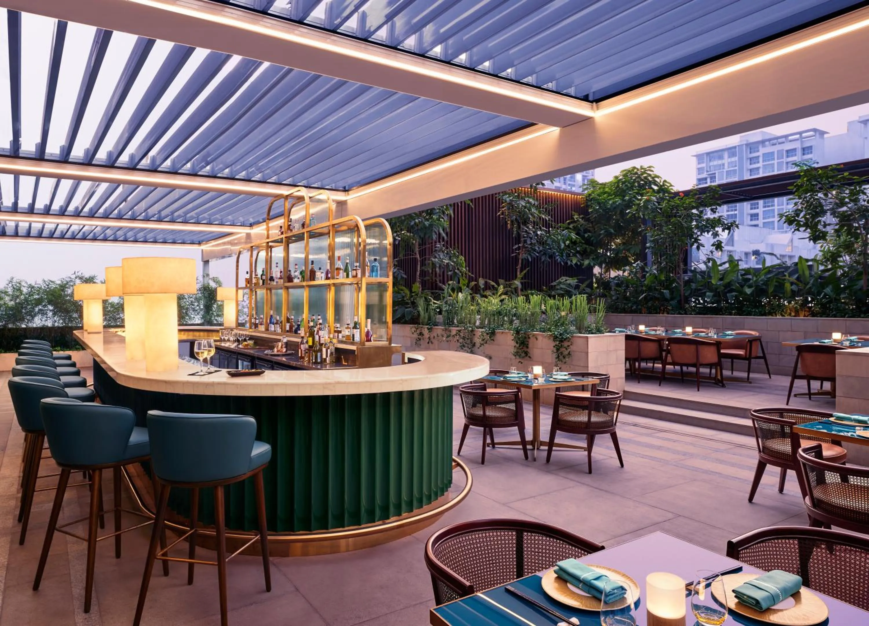 Restaurant/places to eat in Taj The Trees, Mumbai