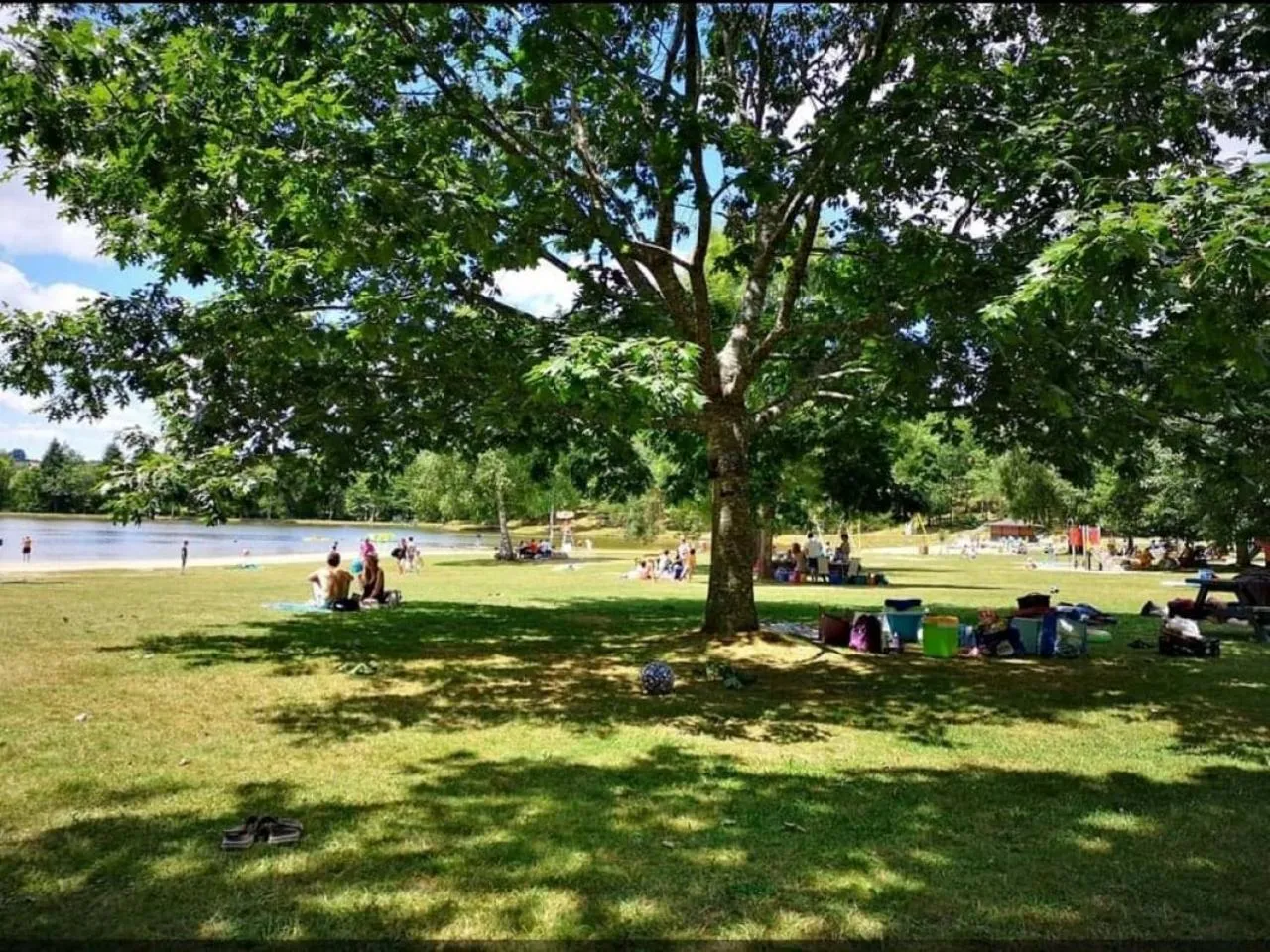 Fishing in Le Parc des 4 Saisons
