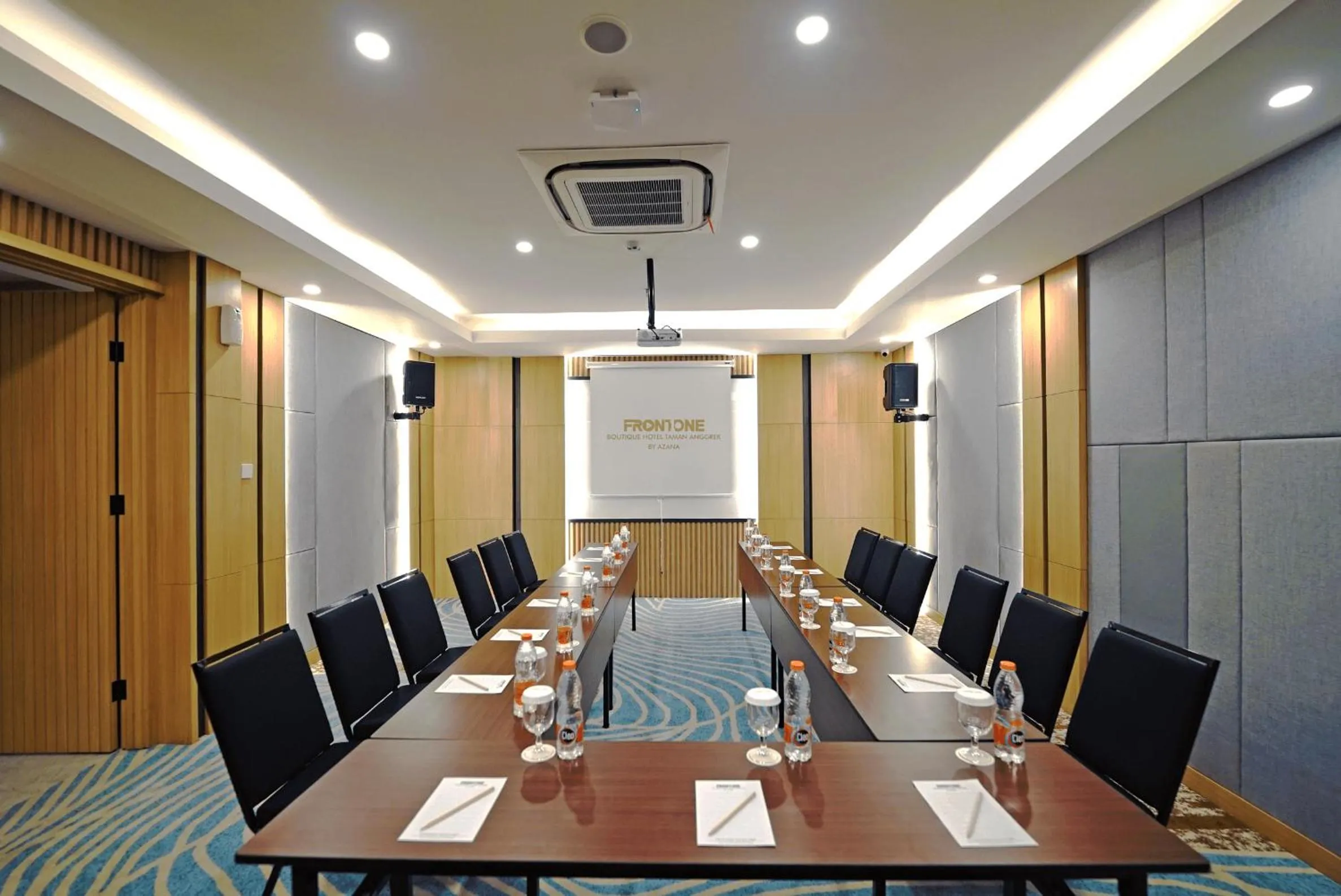 Property building in Front One Boutique Hotel Taman Anggrek