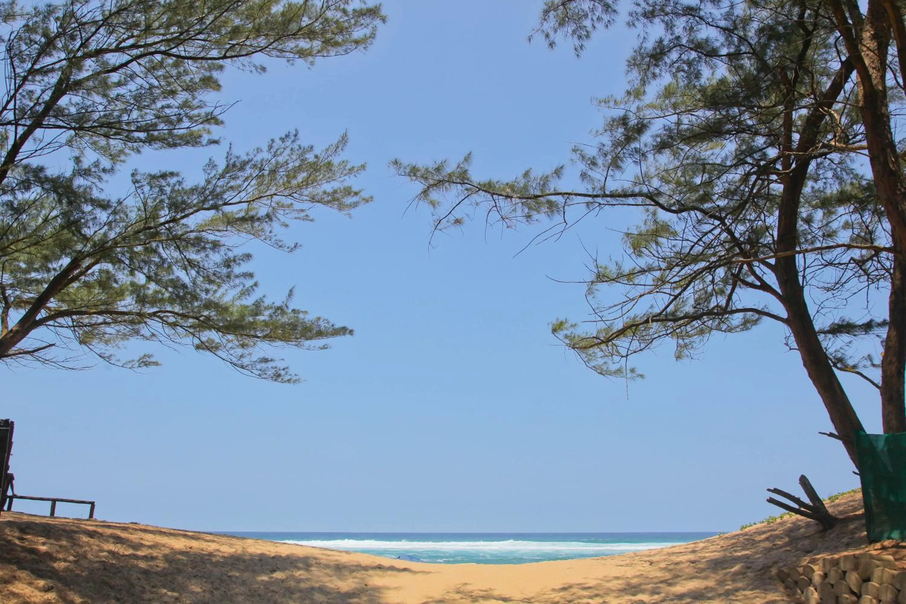 Beach in Elephant Lake Hotel
