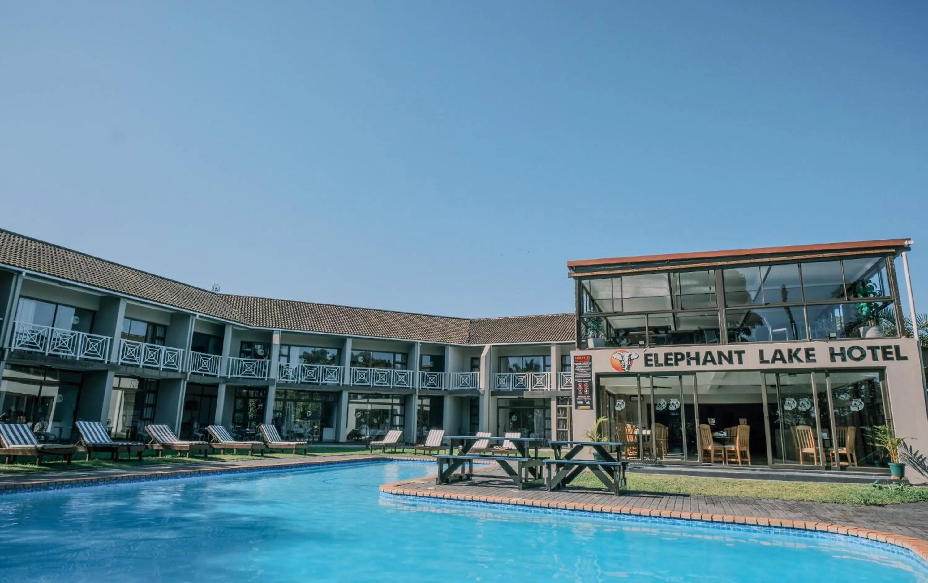 Elephant Lake Hotel