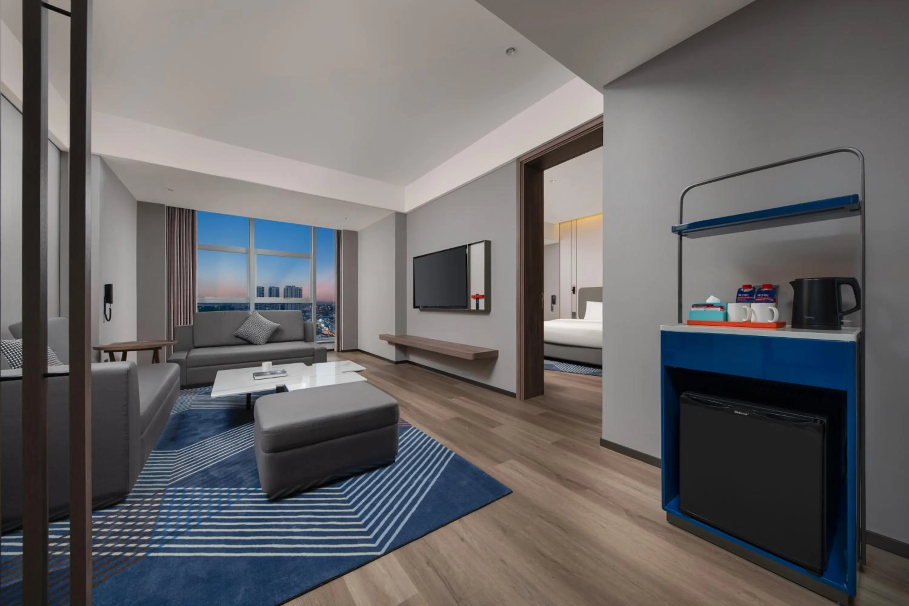 Living room, Bed in Holiday Inn Express Mianyang Sci-Tech City by IHG