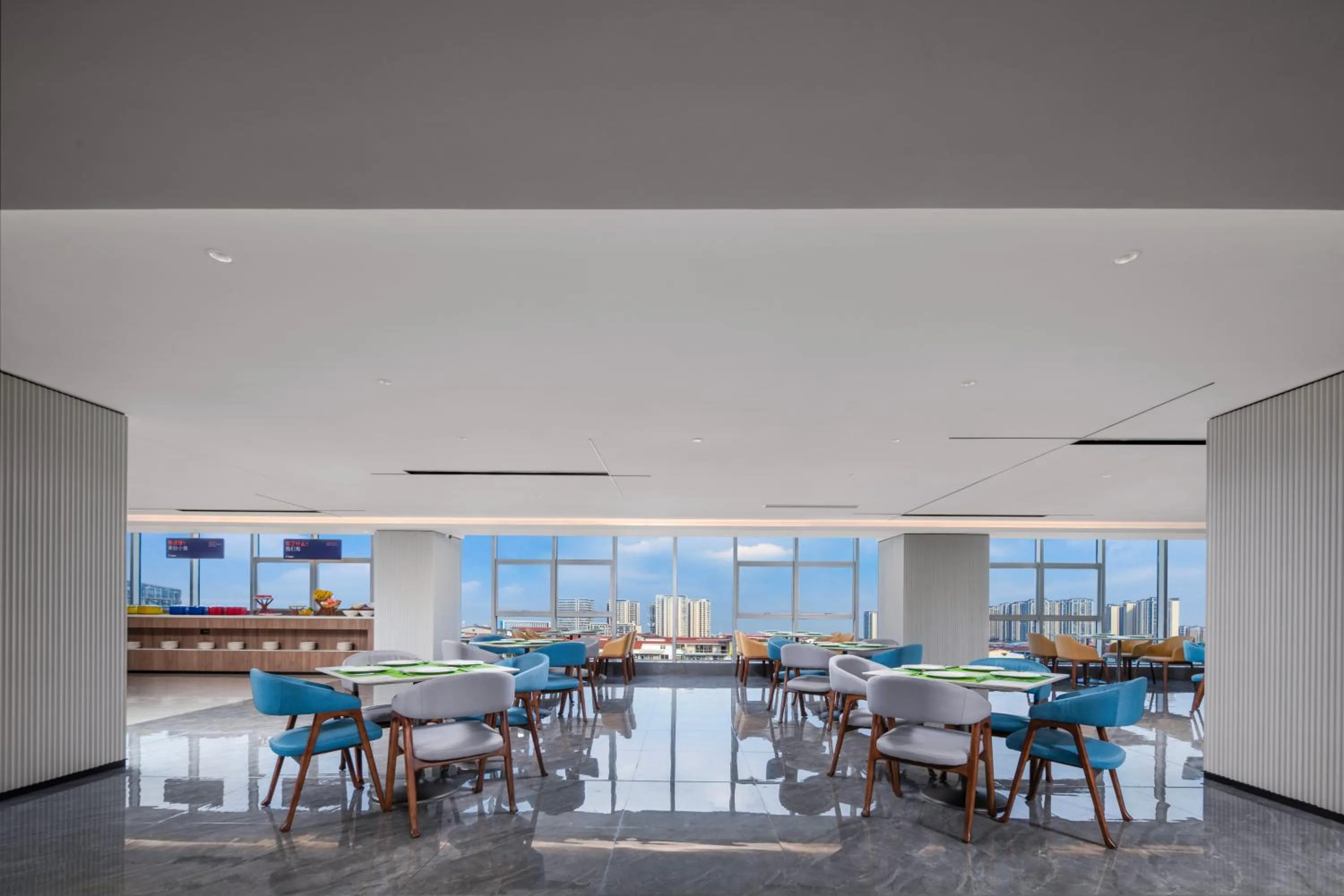 Restaurant/places to eat in Holiday Inn Express Mianyang Sci-Tech City by IHG