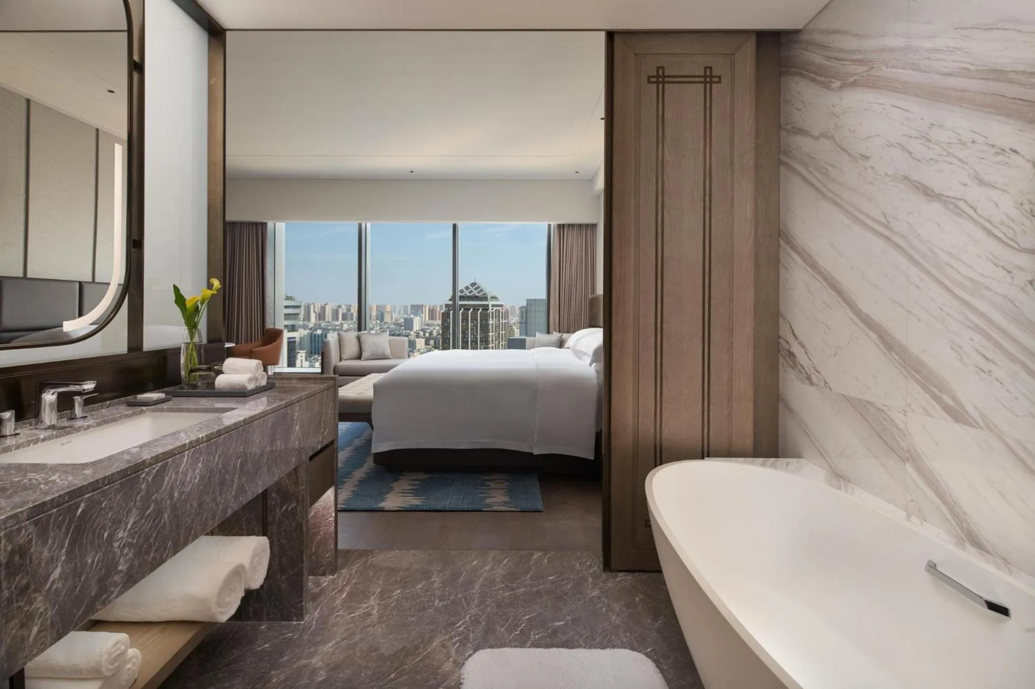 Photo of the whole room, Bed in InterContinental Zhengzhou by IHG