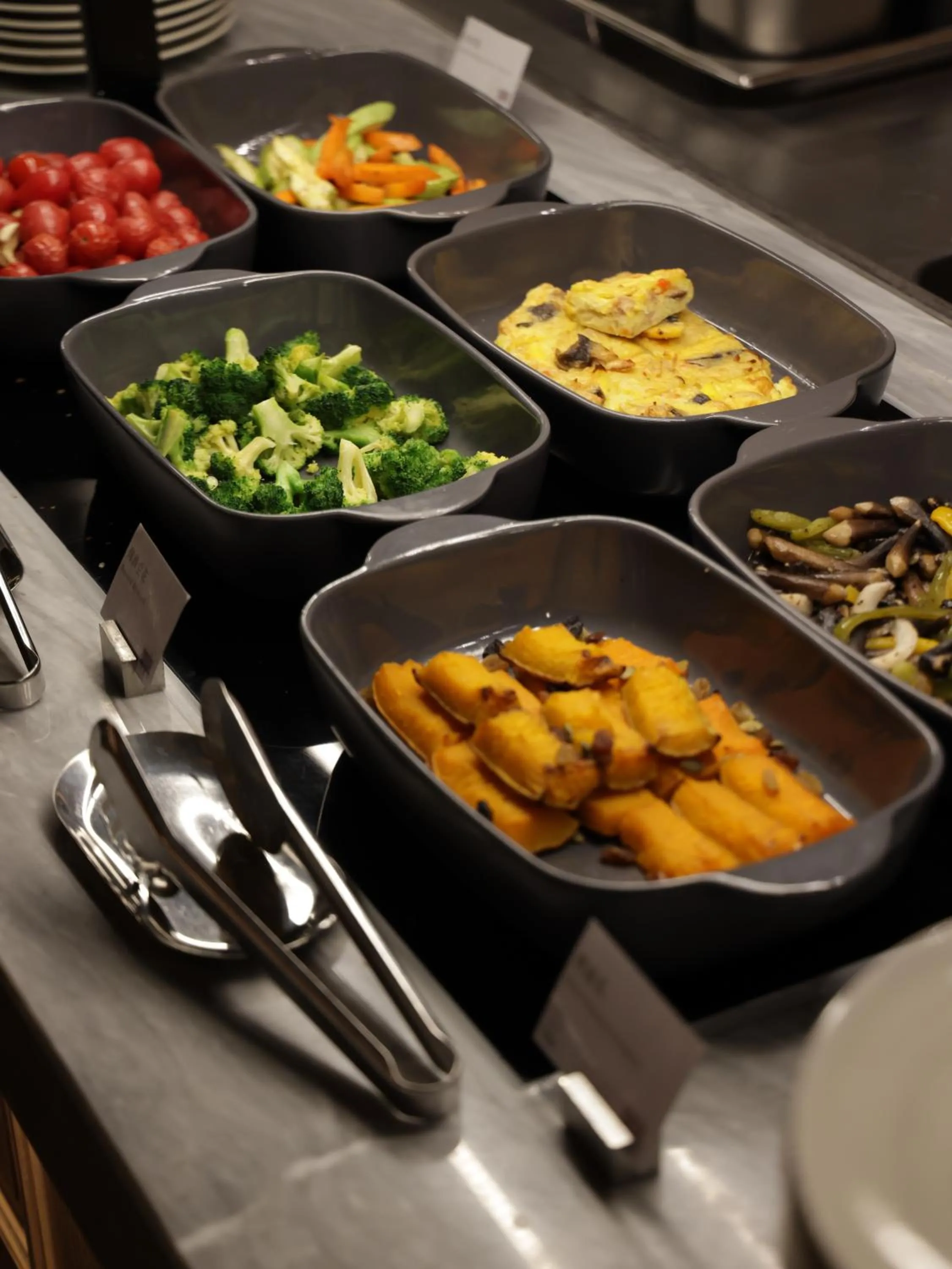 Breakfast in InterContinental Zhengzhou by IHG