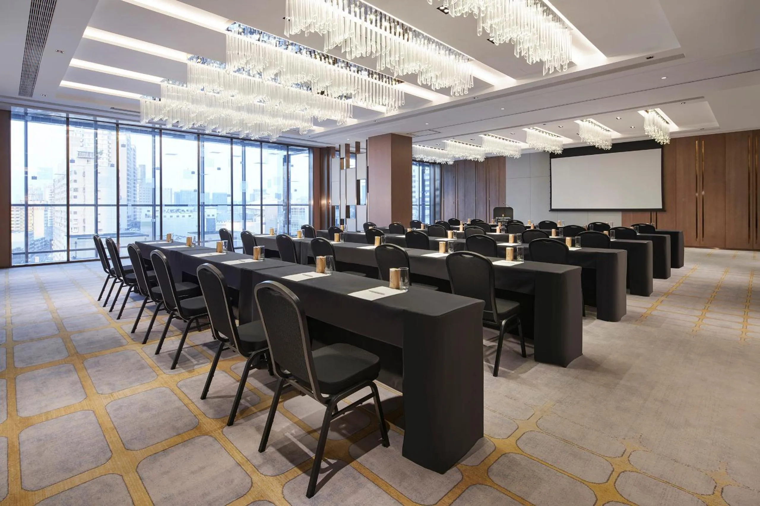 Meeting/conference room in InterContinental Zhengzhou by IHG