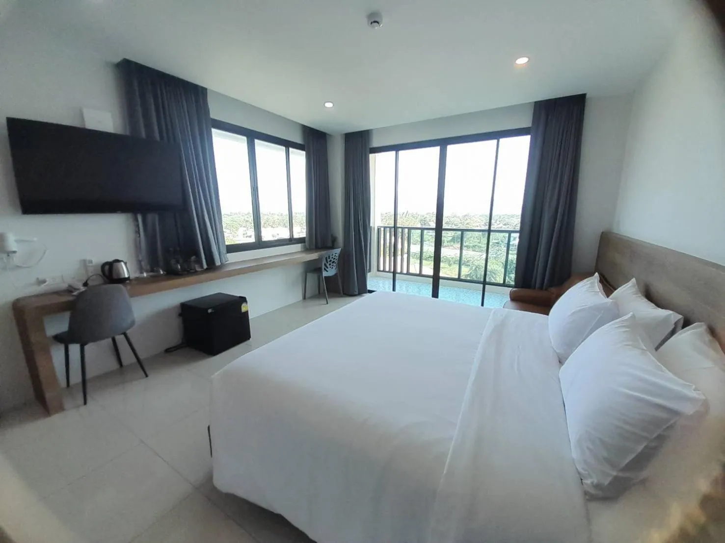 Bed in Mountain&Sea Hotel Prachuap