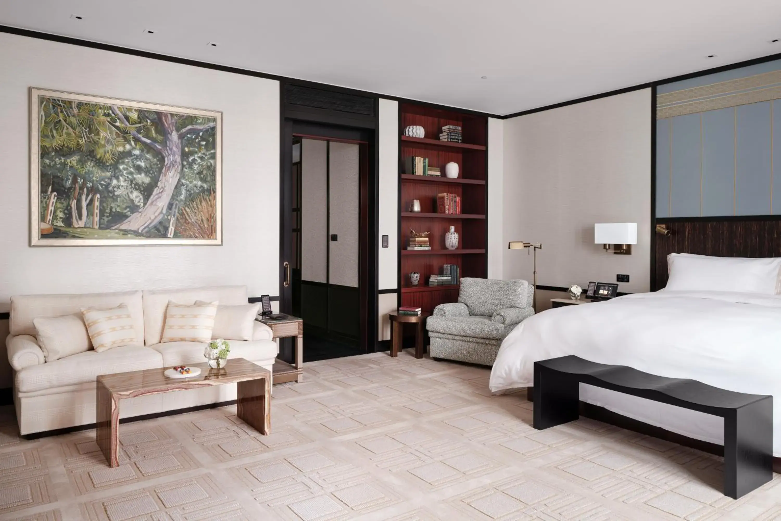 Junior Suite King in The Peninsula London Junior Suite King in The Peninsula London