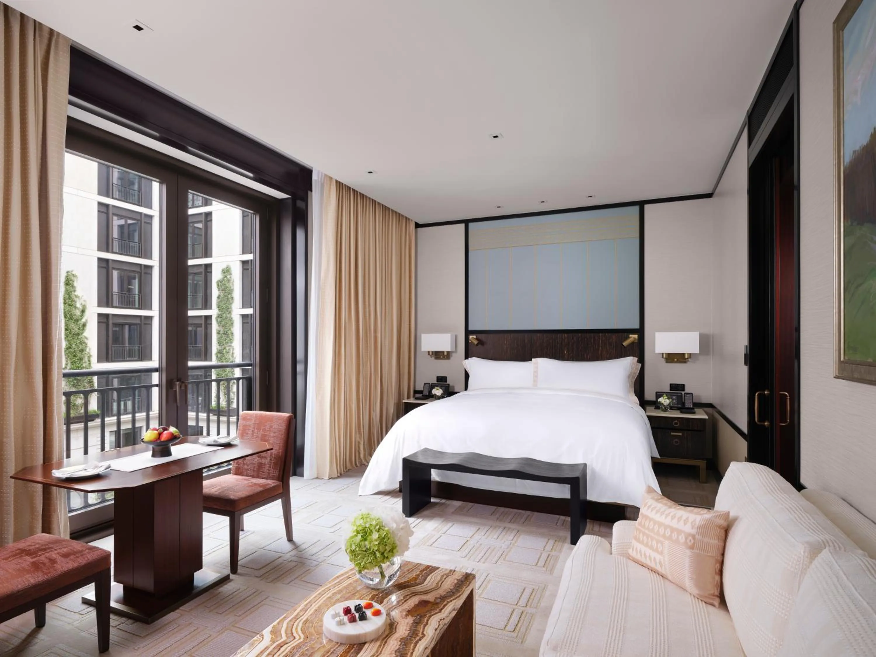 Bed in The Peninsula London