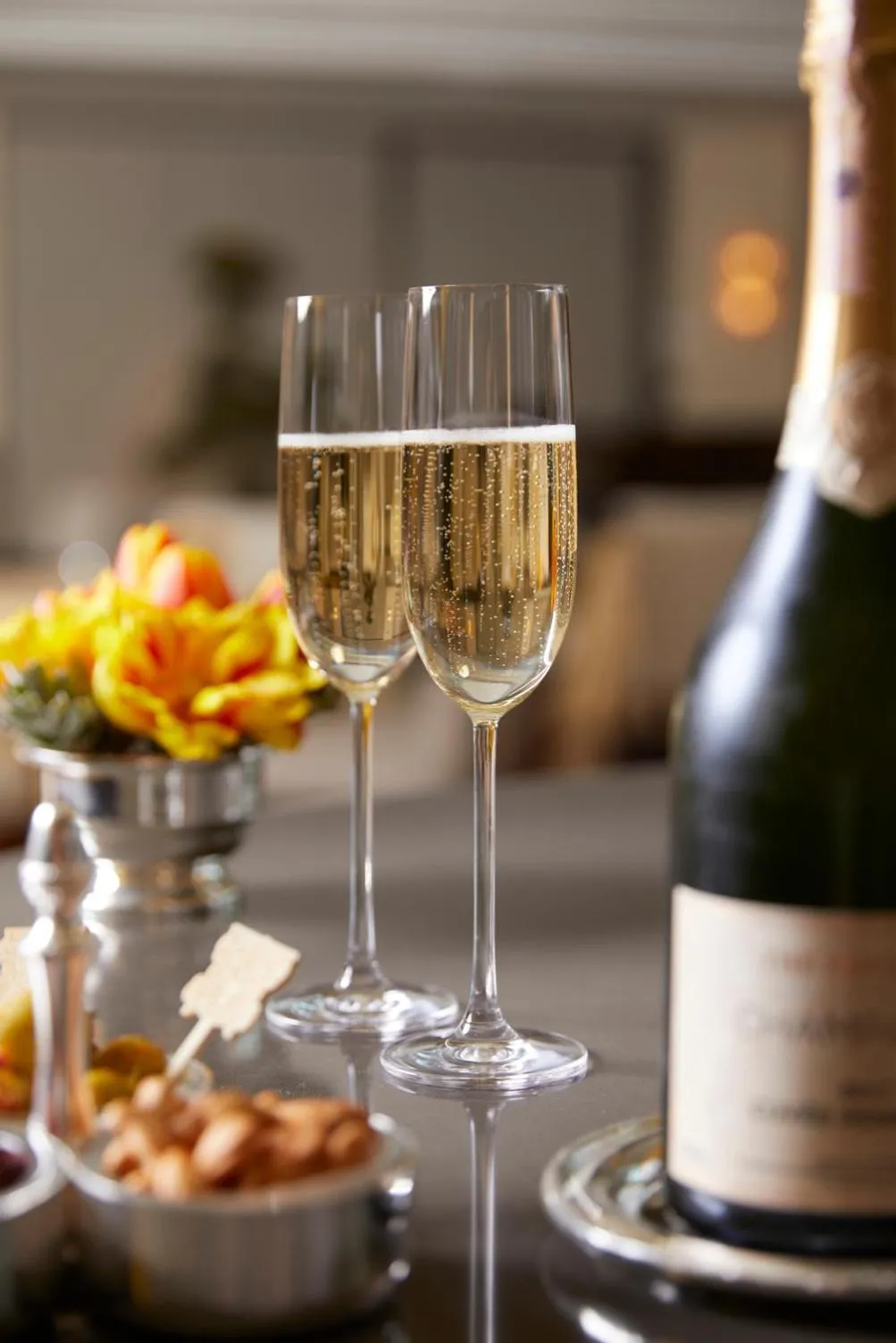 Restaurant/places to eat in The Peninsula London