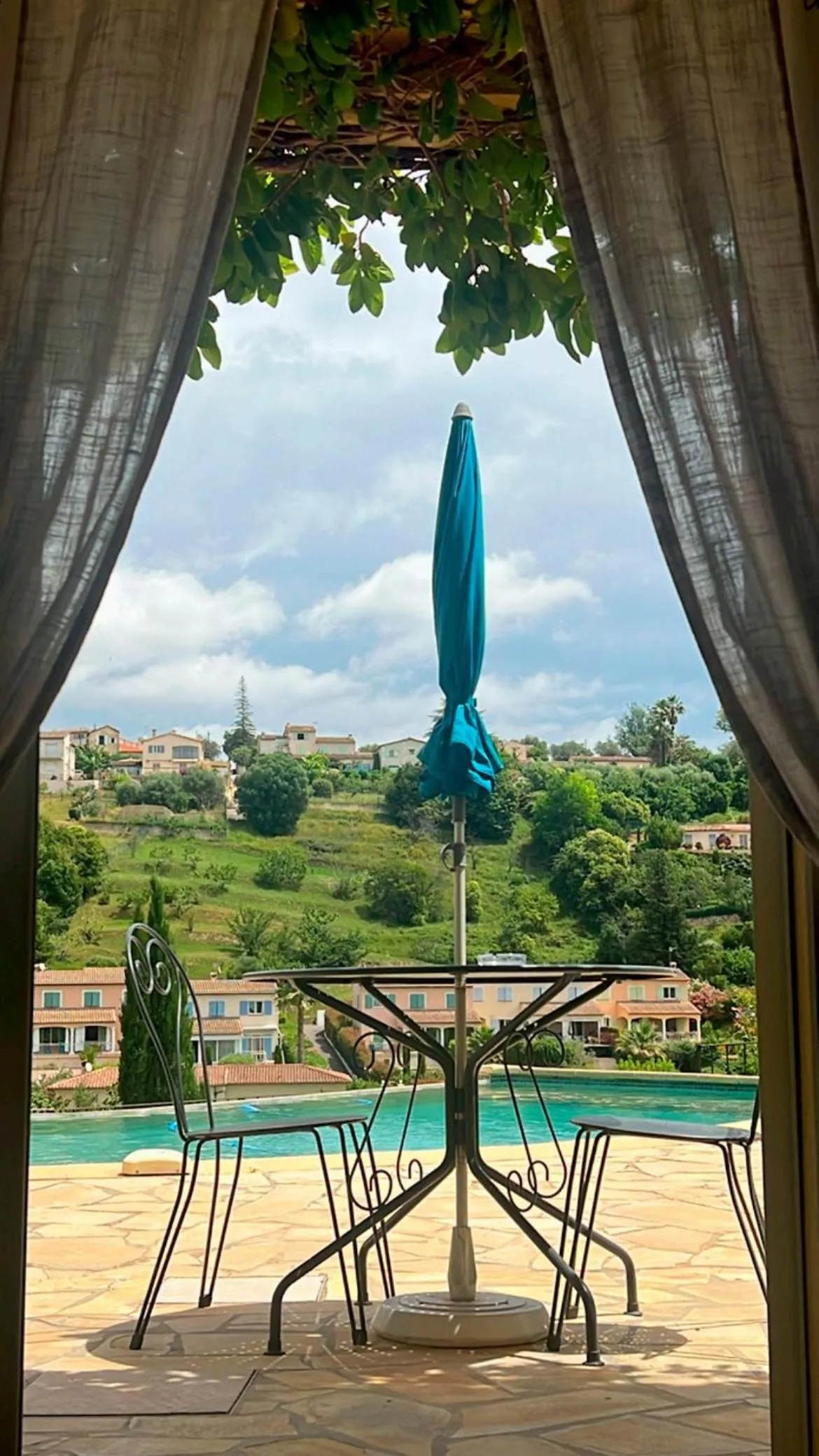 Natural landscape in Le Mas des Amandiers