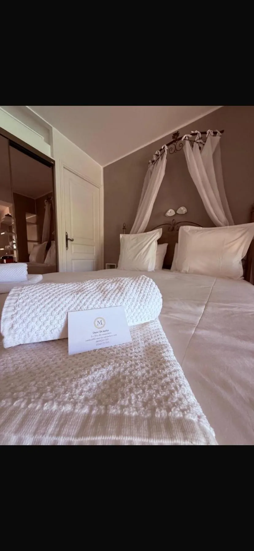 Bed in Le Mas des Amandiers