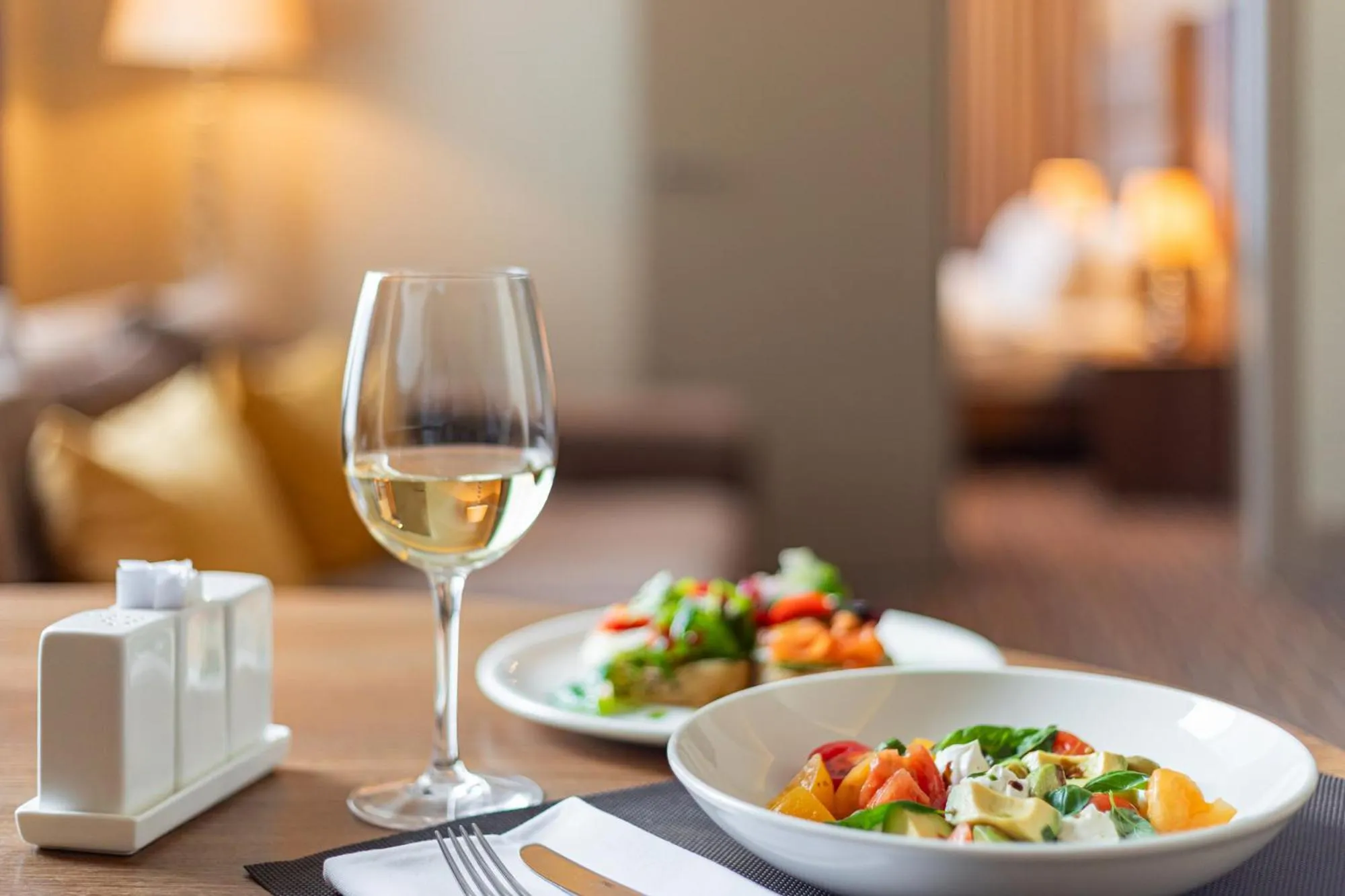 Coffee/tea facilities in Maidan Palace Hotel