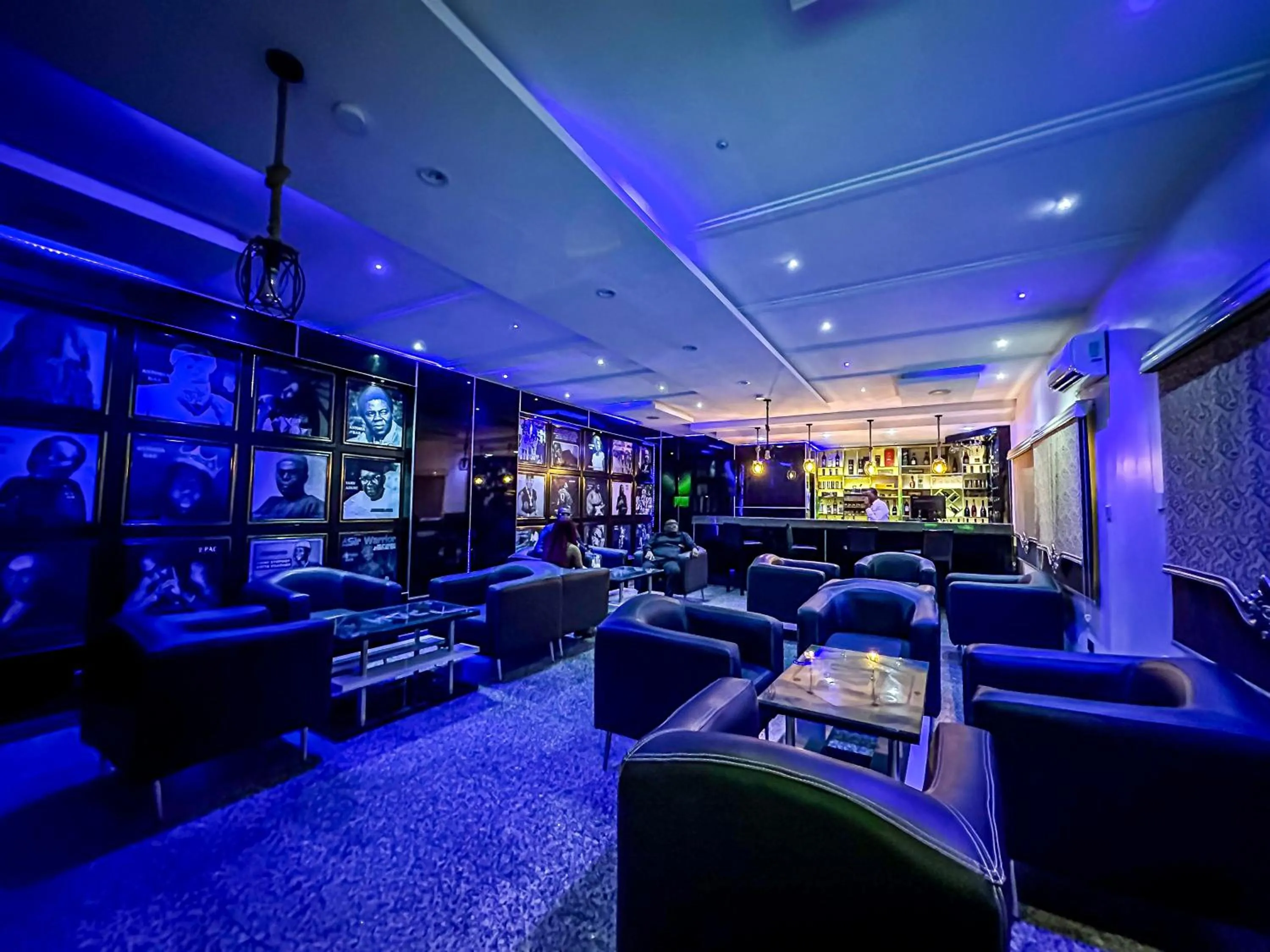 Lounge or bar in Parkview Astoria Hotel