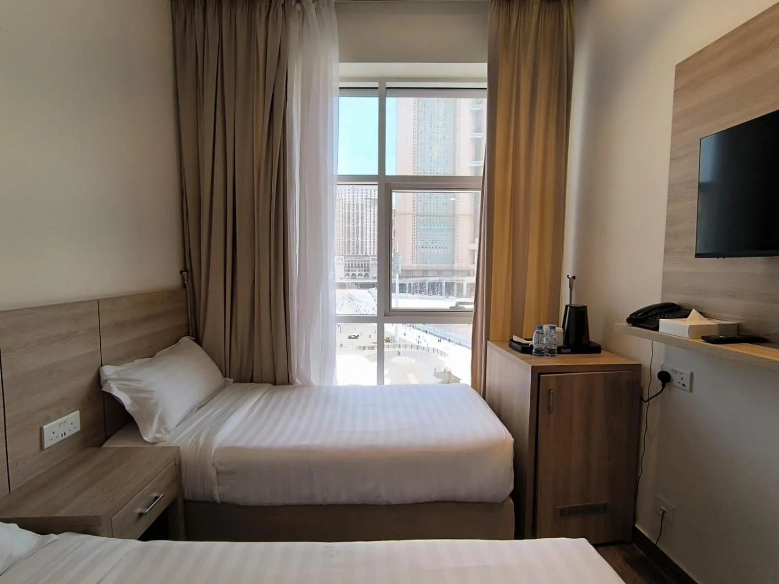 Bed in Worth Elite Hotel