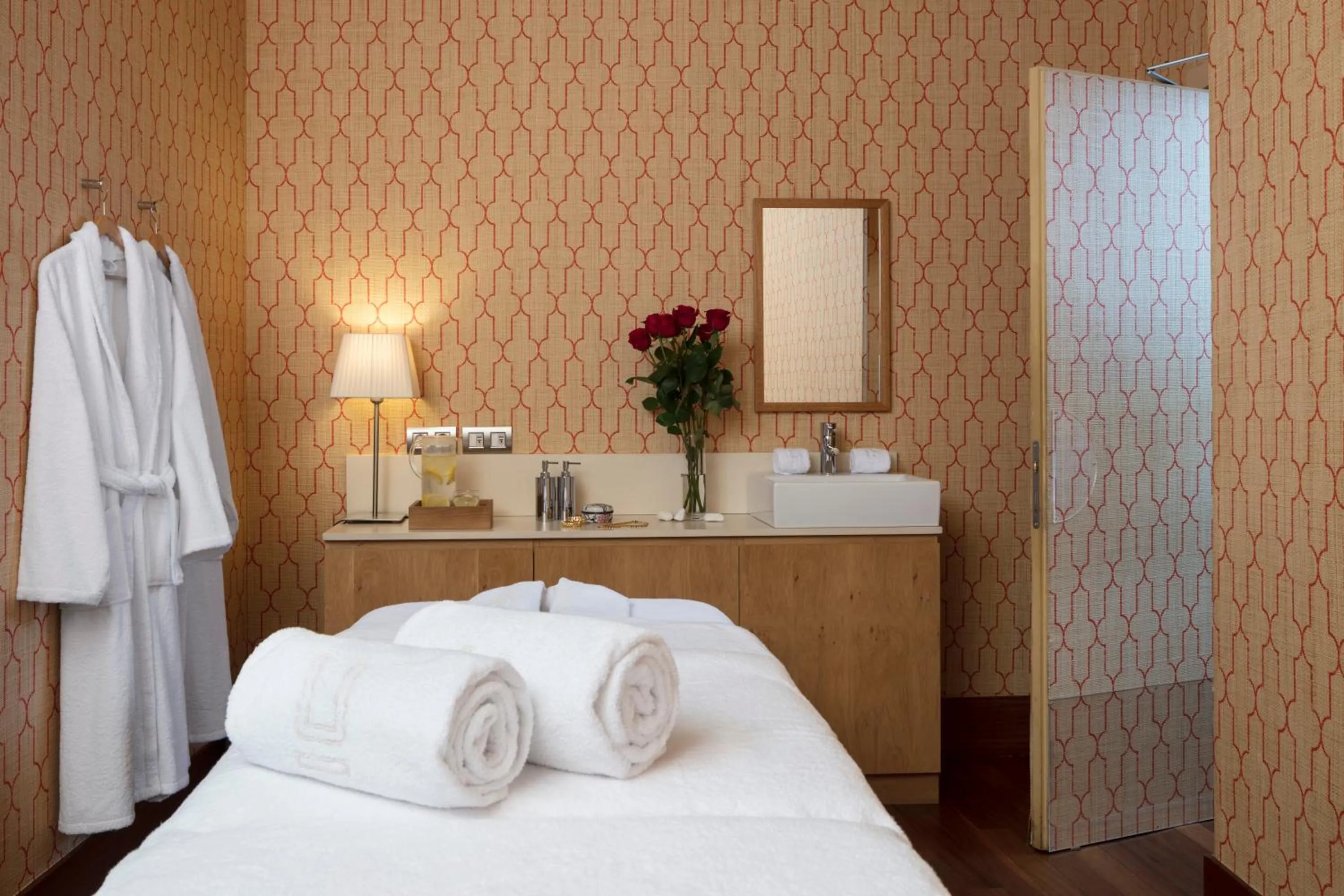 Spa and wellness centre/facilities, Bed in URSO Hotel & Spa, a Small Luxury Hotel of the World