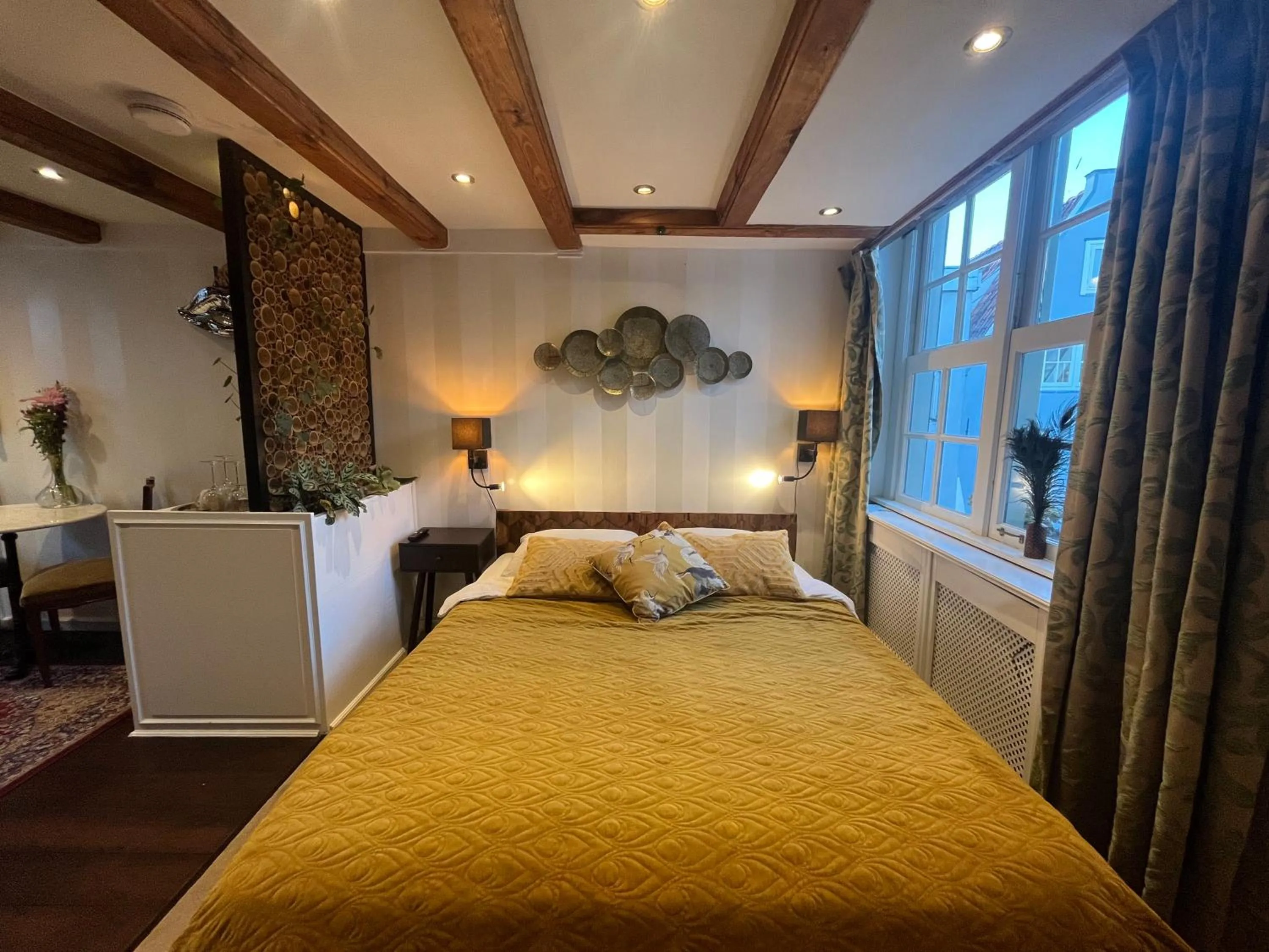 Bedroom, Bed in The Enlightened House Luxury Suites