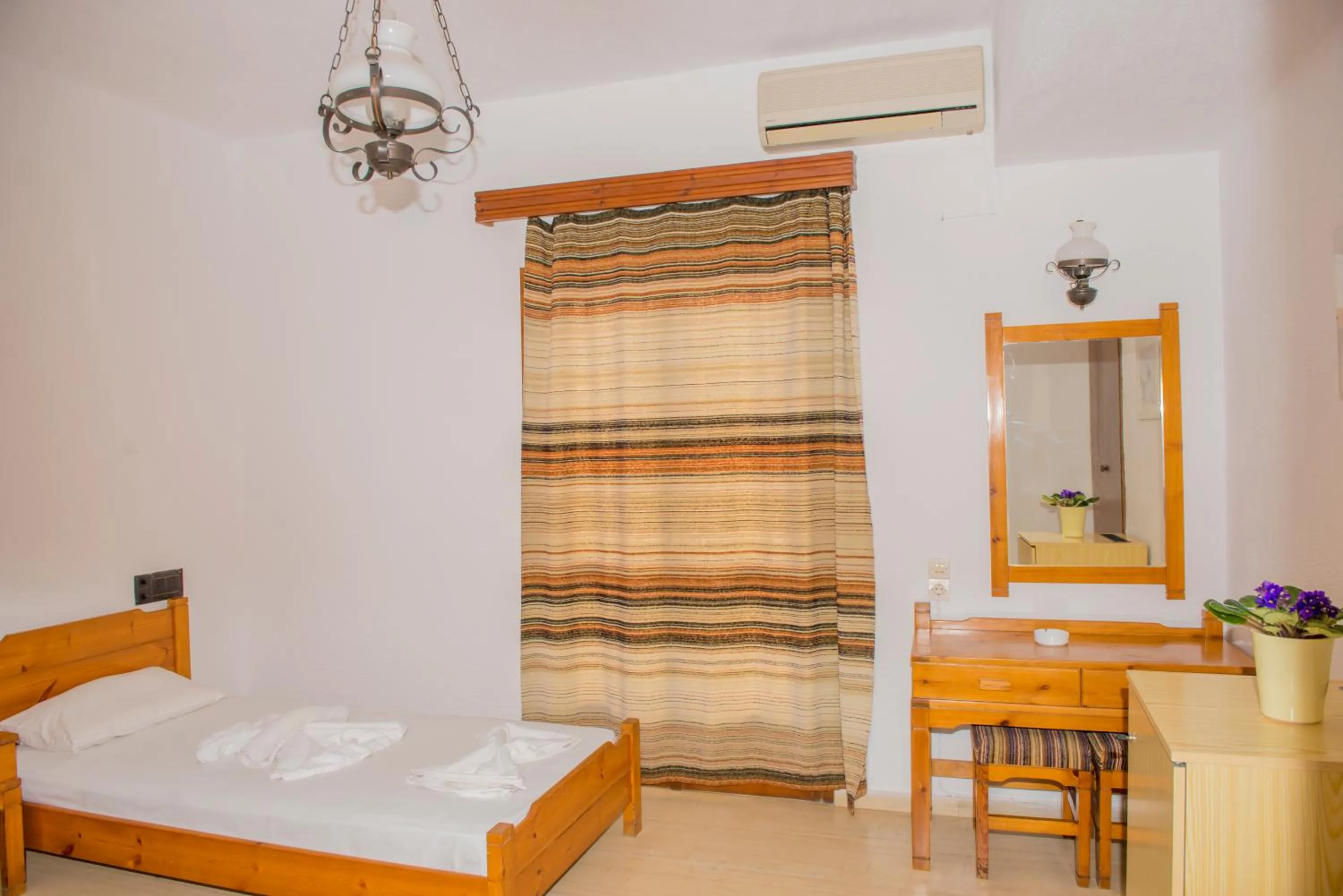 Photo of the whole room, Bed in Hotel Velissarios