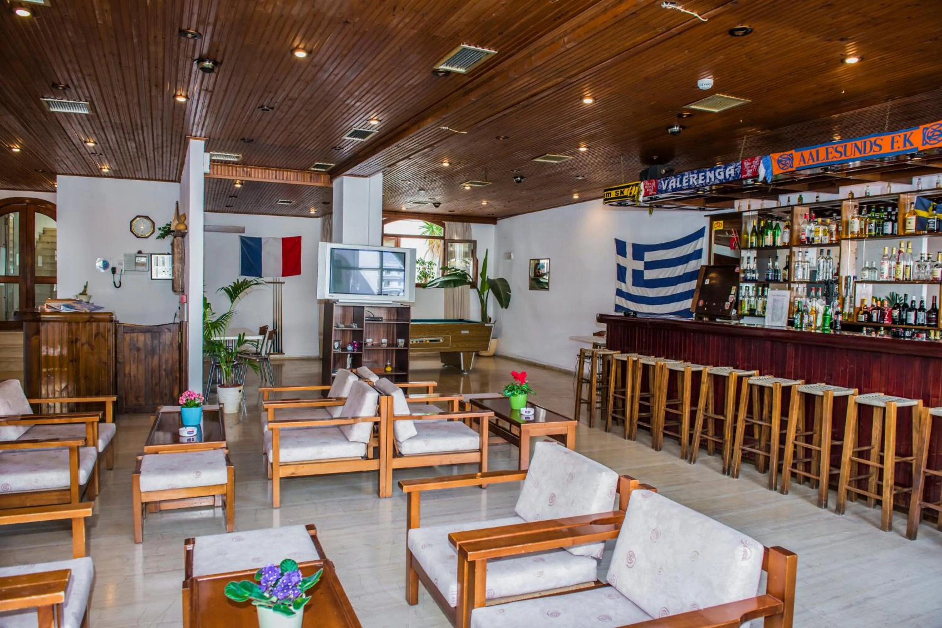 Lounge or bar in Hotel Velissarios