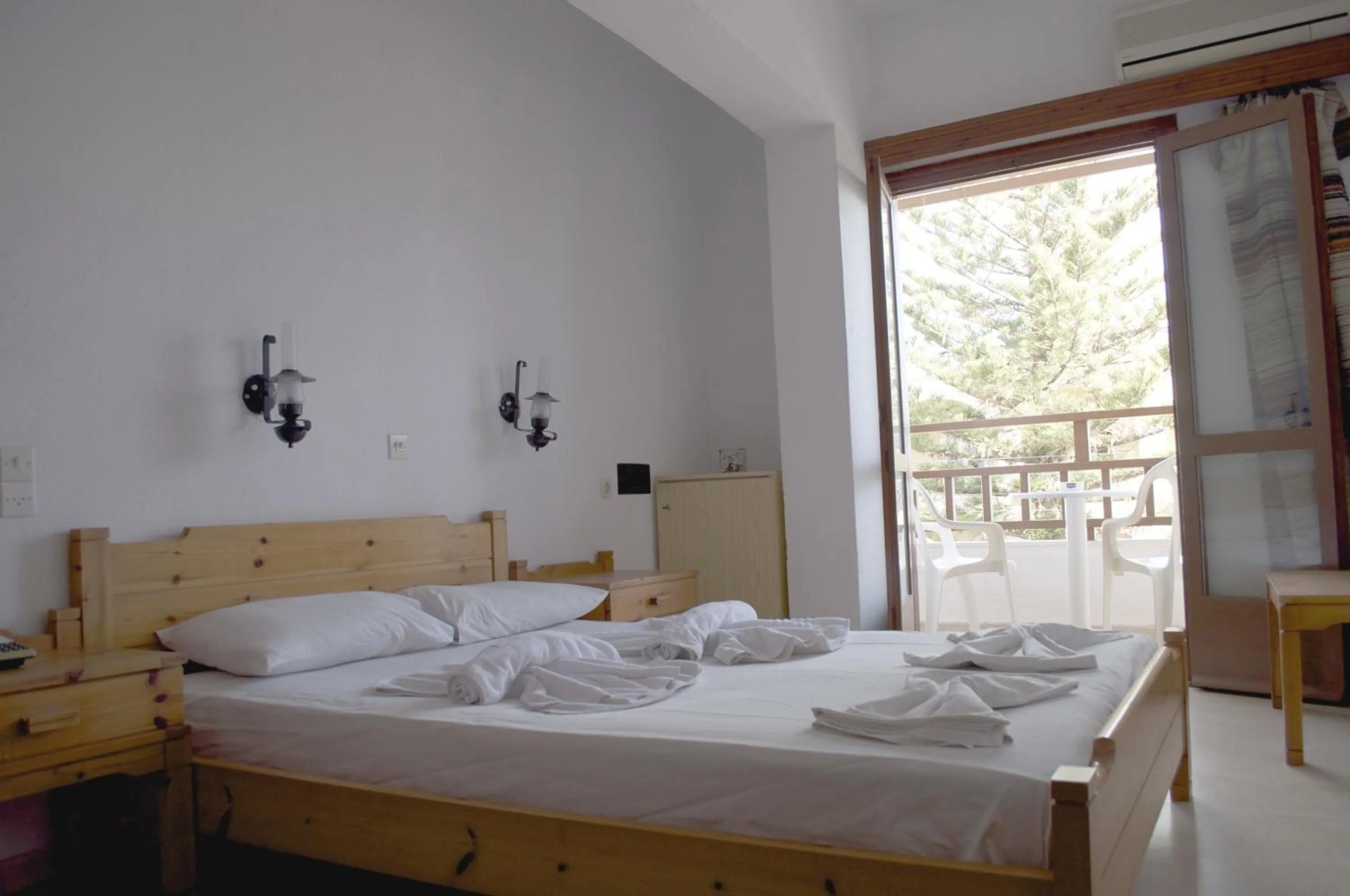 Day, Bed in Hotel Velissarios