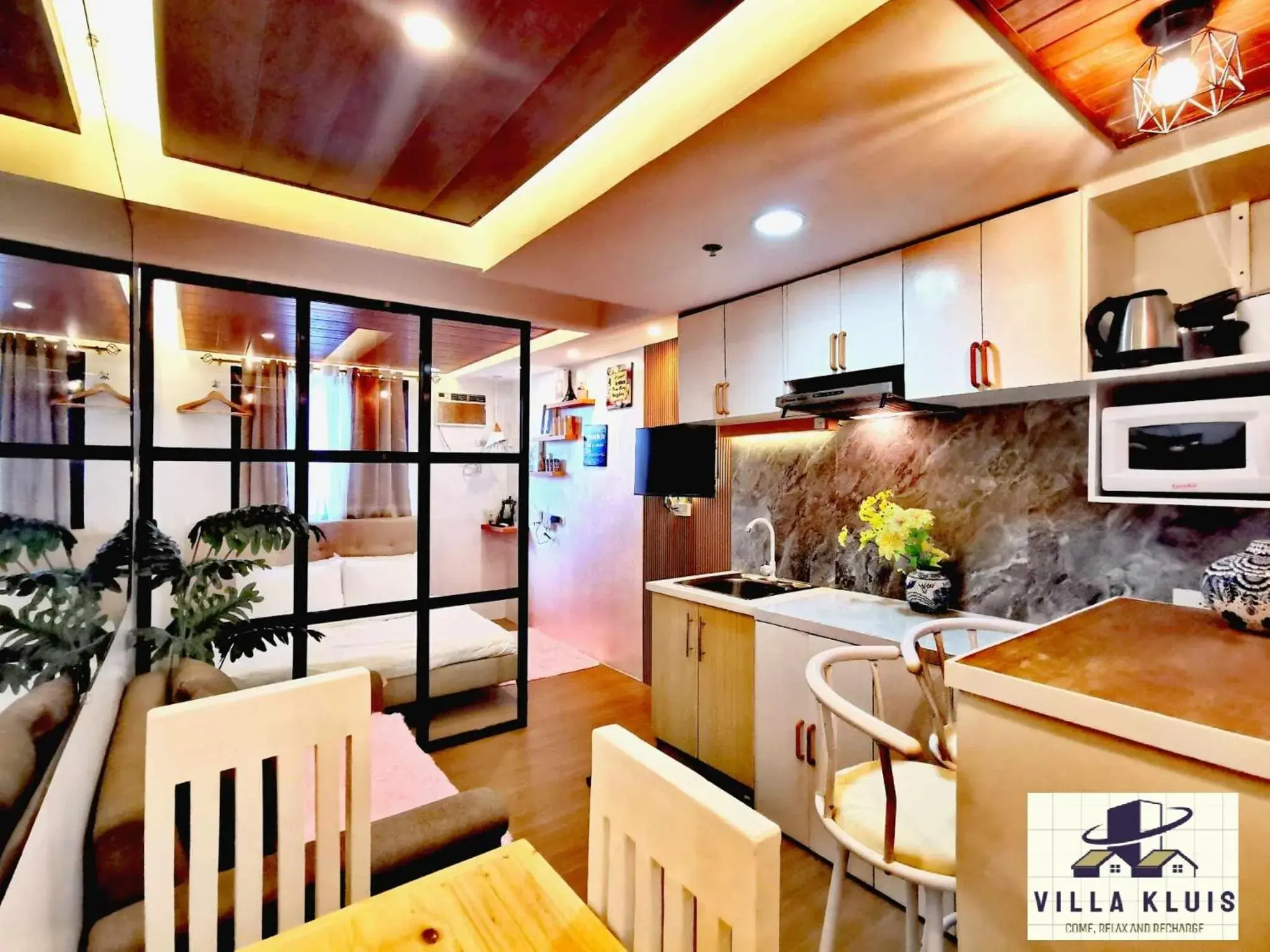 Tagaytay Cozy Staycation in Villa Kluis Pine Suite Tagaytay Cozy Staycation in Villa Kluis Pine Suite