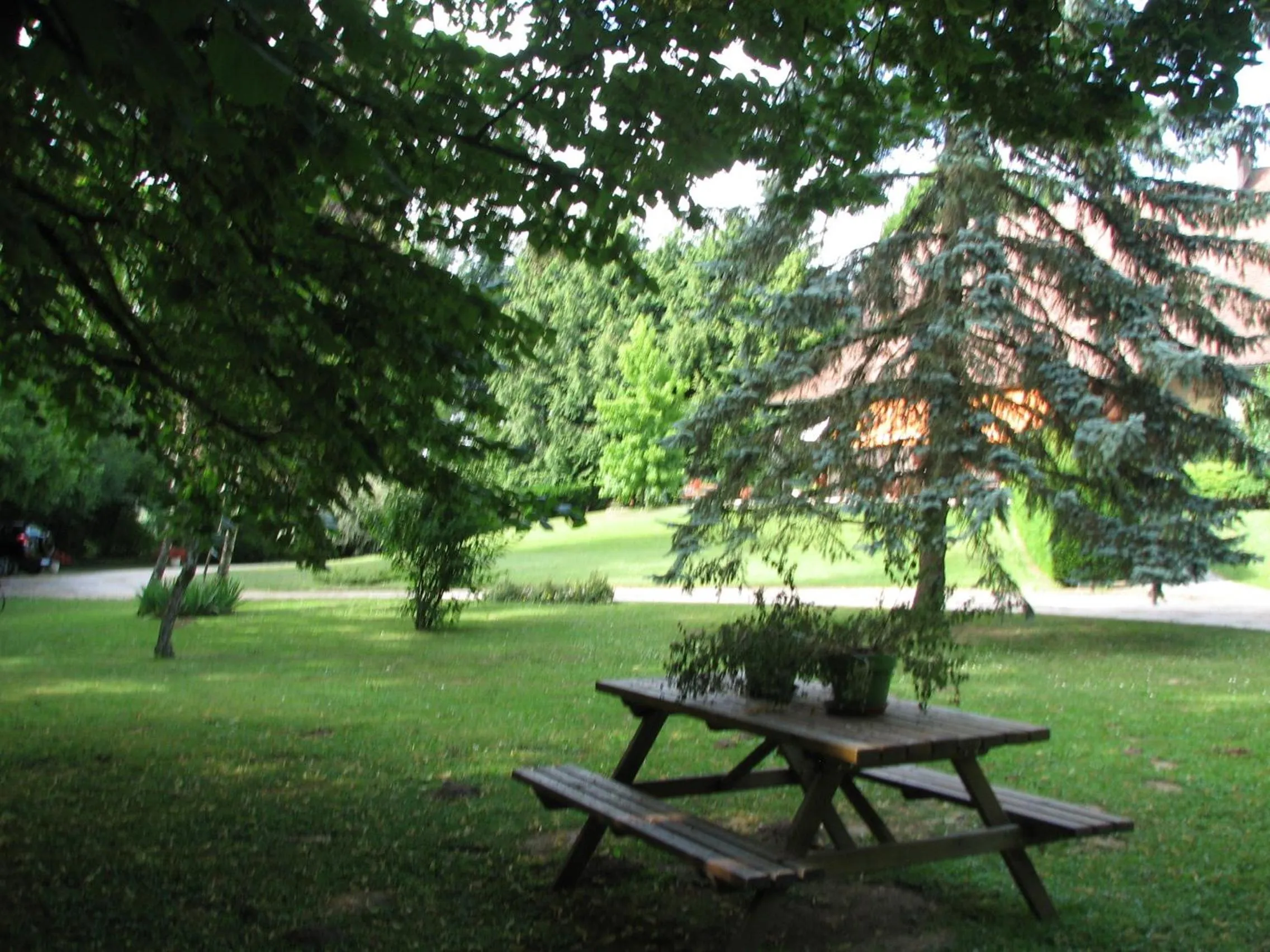 Patio in Le Pas de L'Ane Chambres d'hôtes