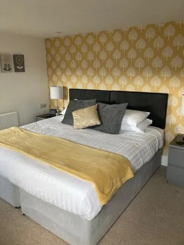 Bed in The Sandpiper Guest House