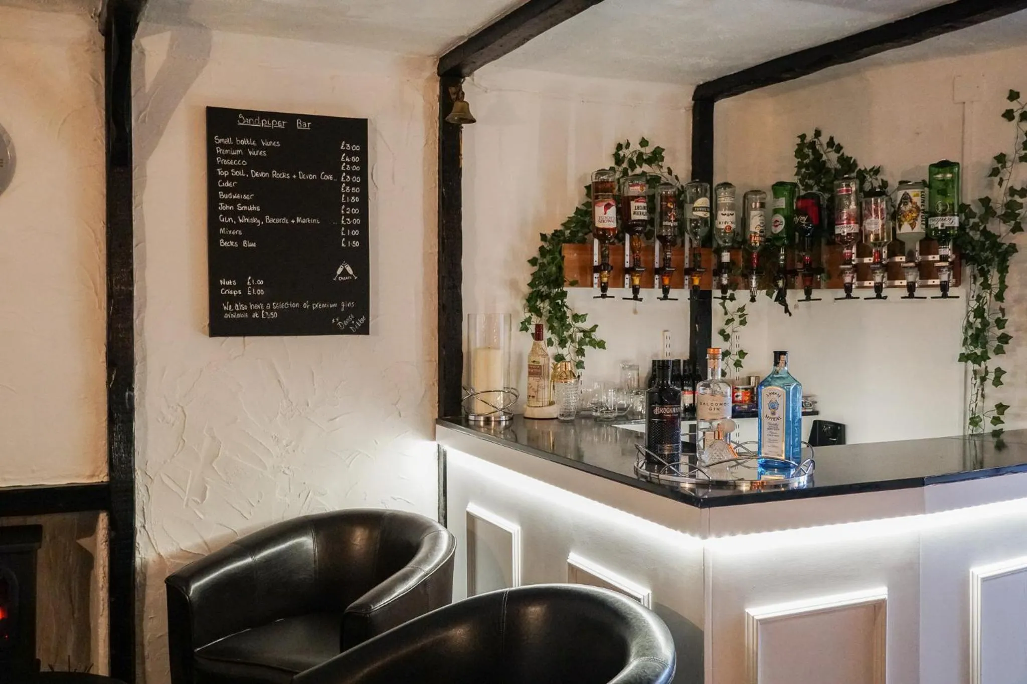 Lounge or bar in The Sandpiper Guest House