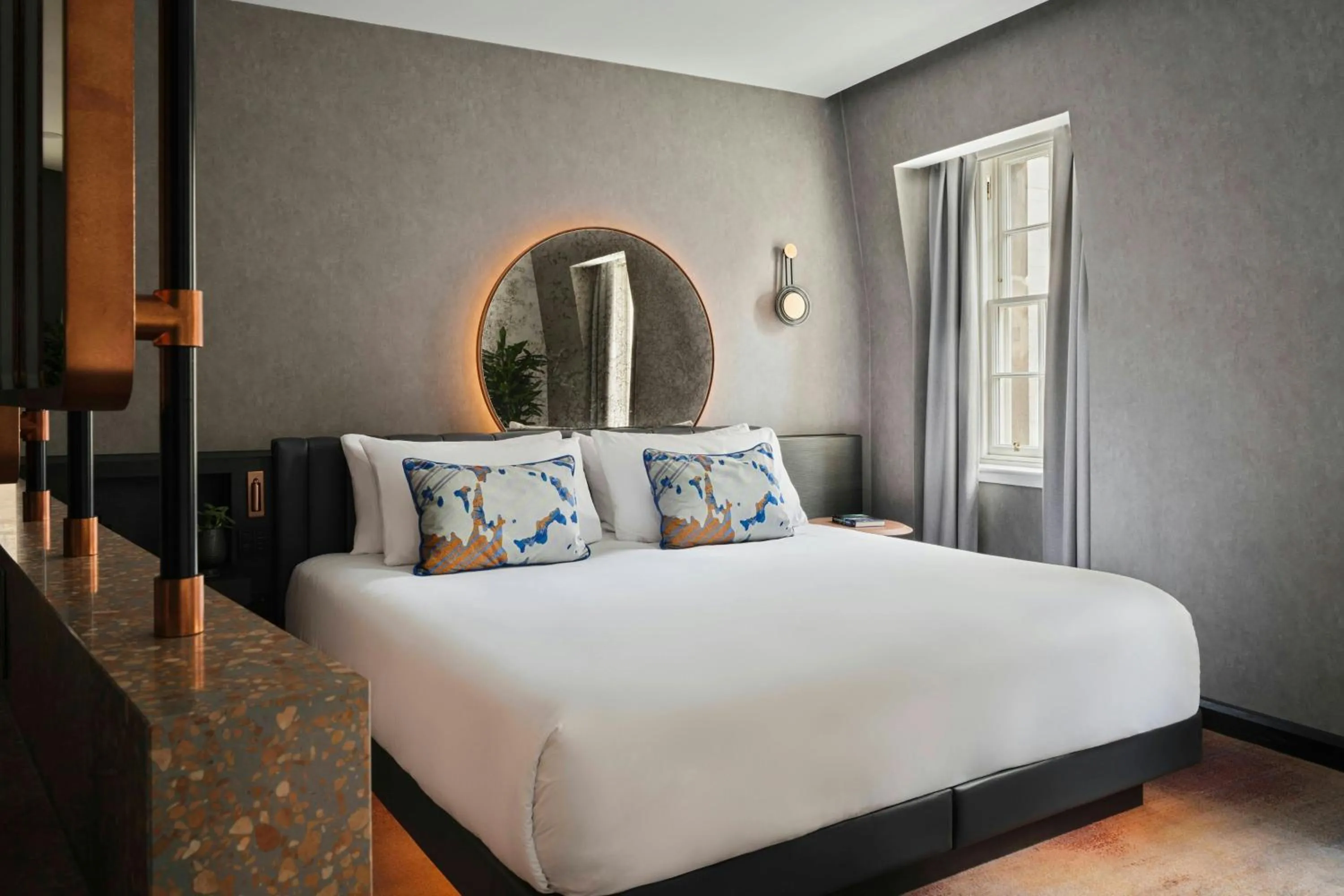 Bedroom, Bed in W Edinburgh