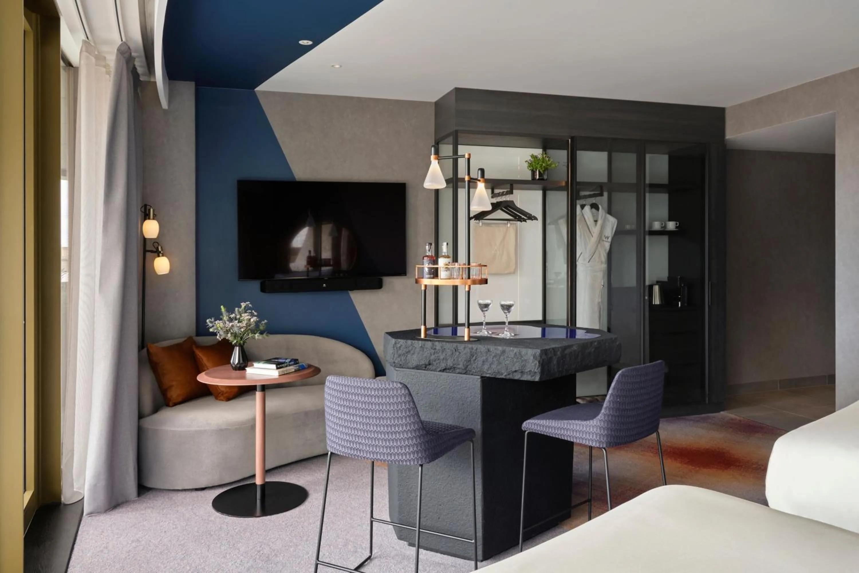 Photo of the whole room, Bed in W Edinburgh