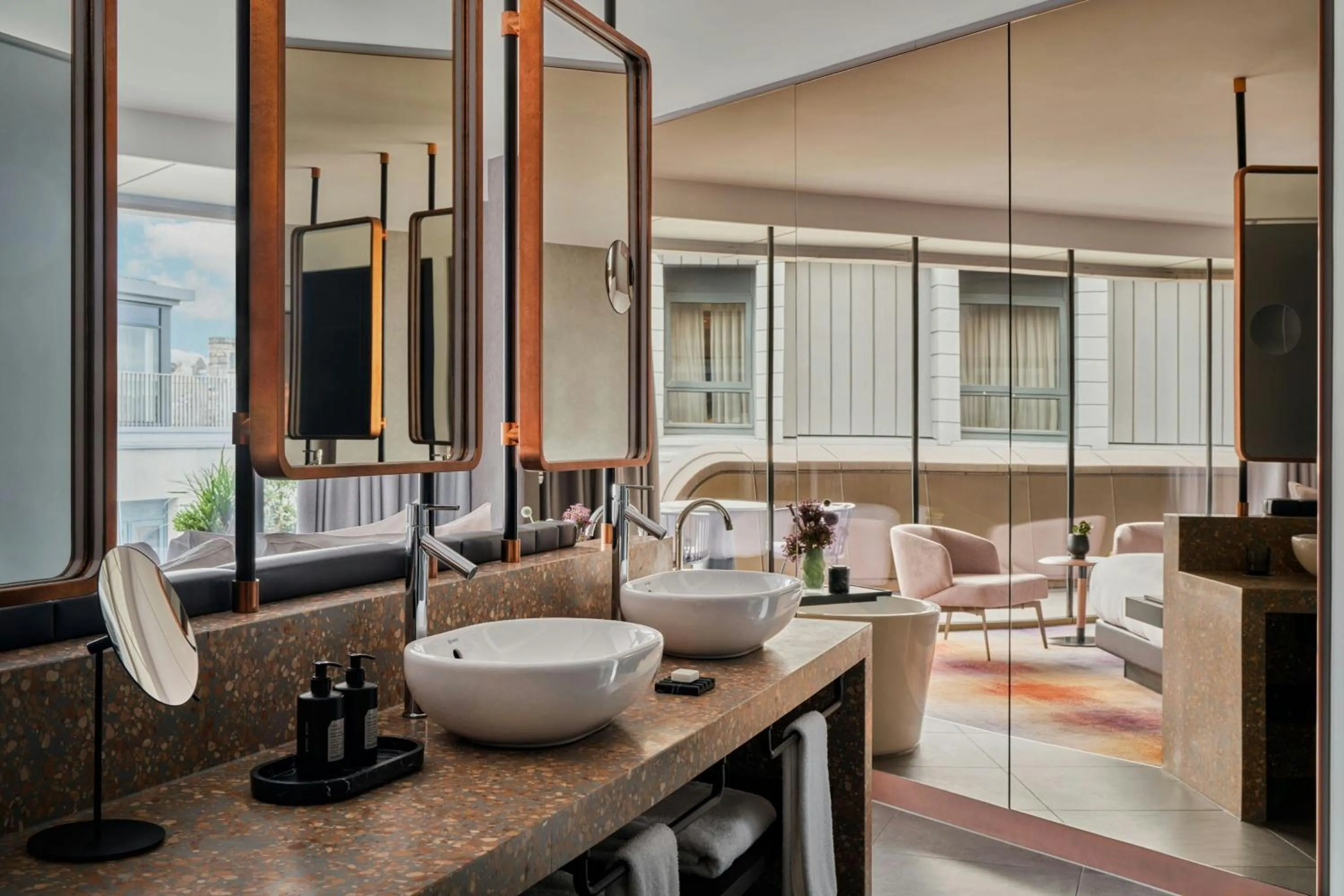 Bedroom in W Edinburgh