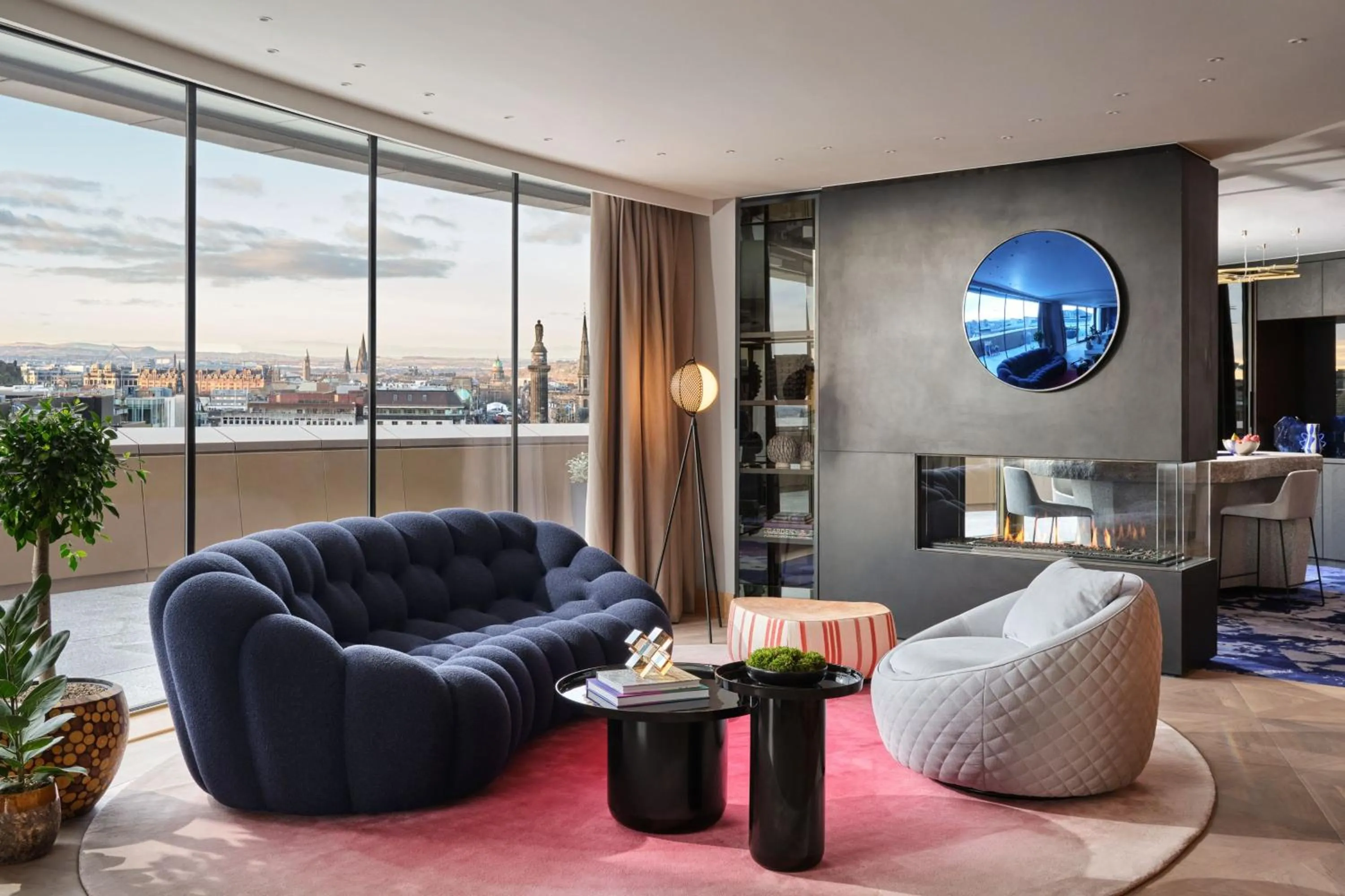 Bedroom in W Edinburgh