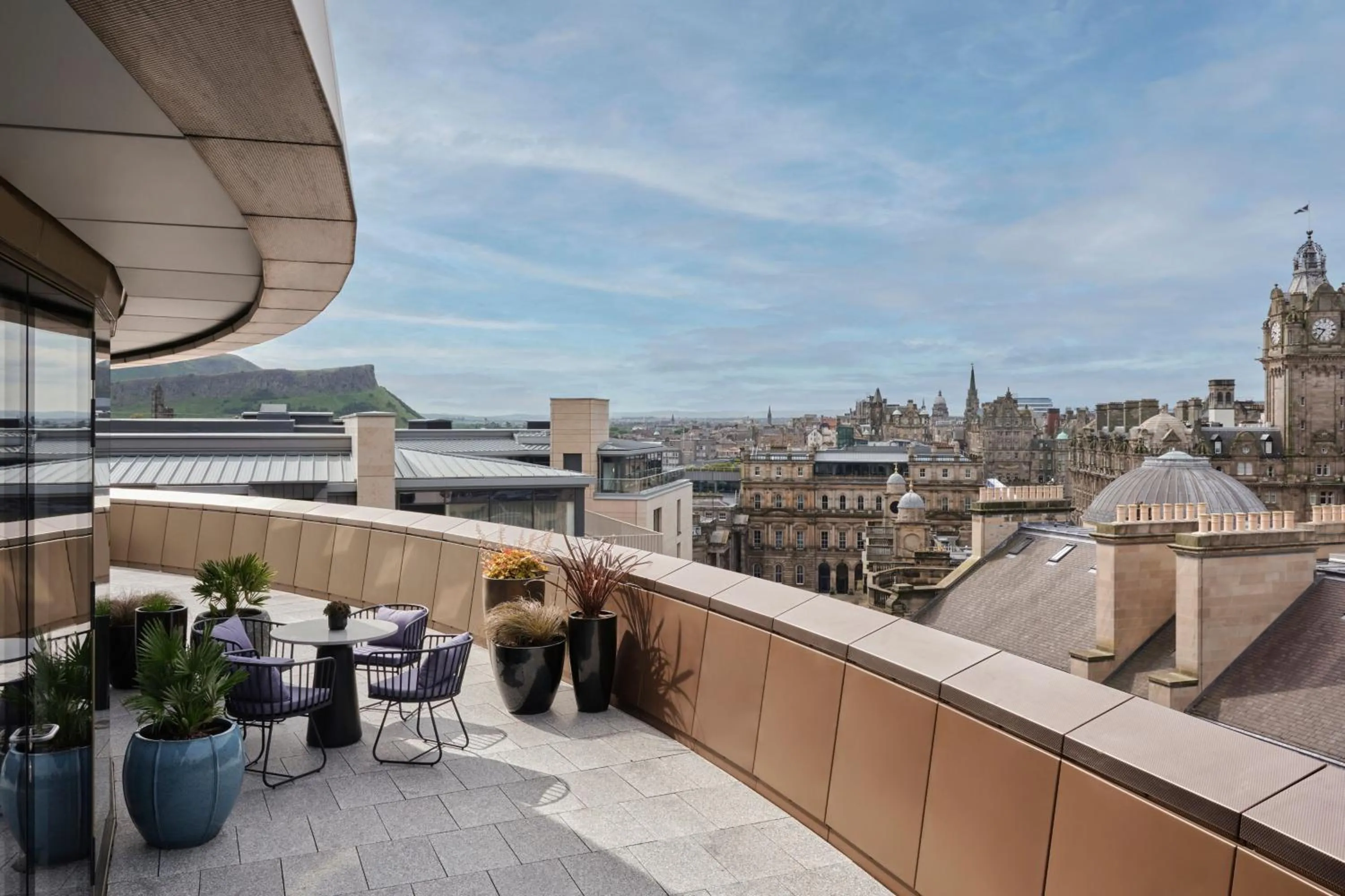 Bedroom in W Edinburgh