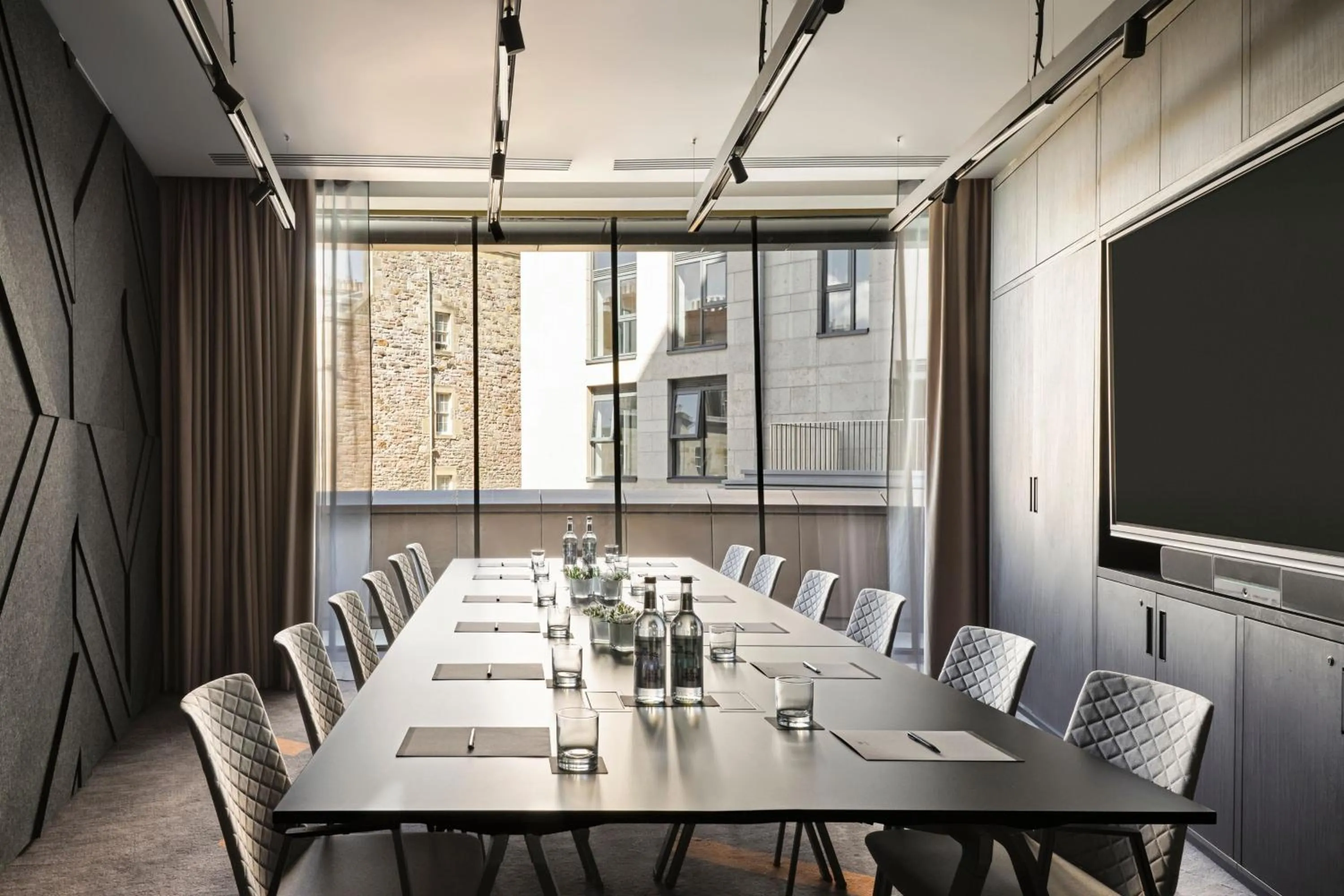 Meeting/conference room in W Edinburgh
