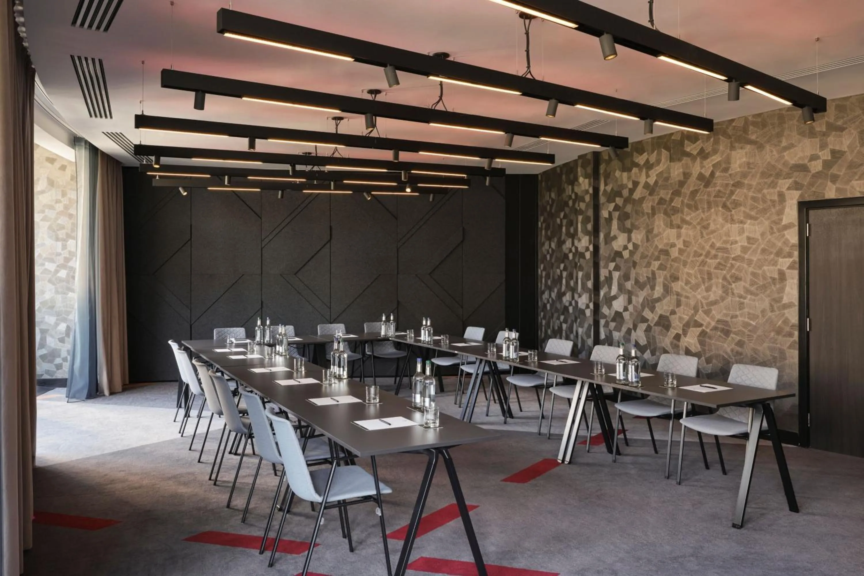 Meeting/conference room in W Edinburgh